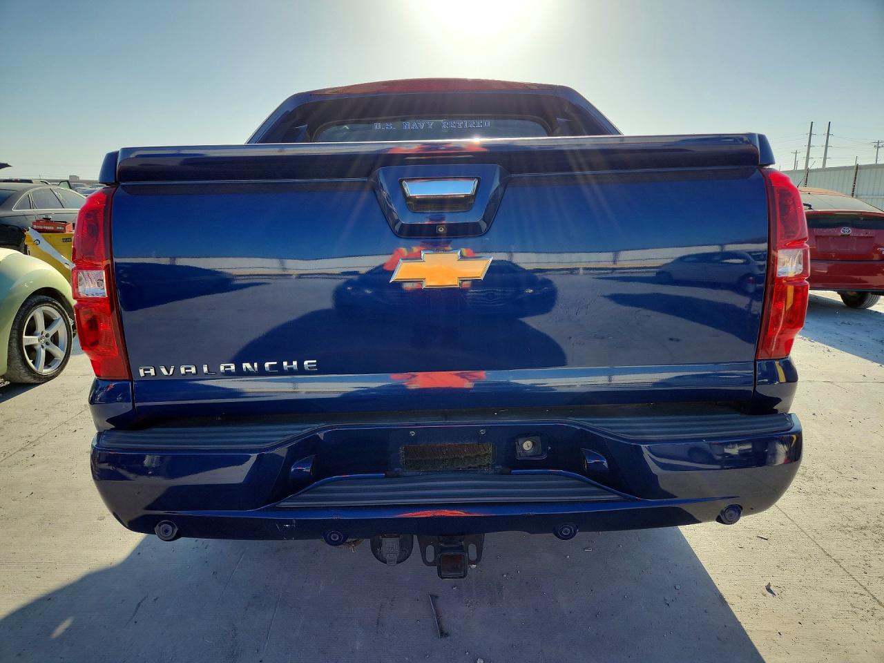 2013 Chevrolet Avalanche Ls Blue vin: 3GNMCEE02DG223339