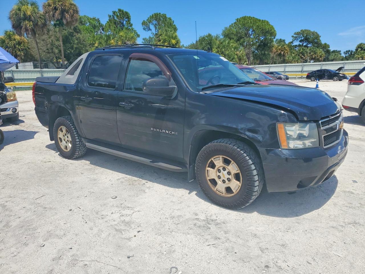 2012 Chevrolet Avalanche Ls Black vin: 3GNMCEE06CG220779