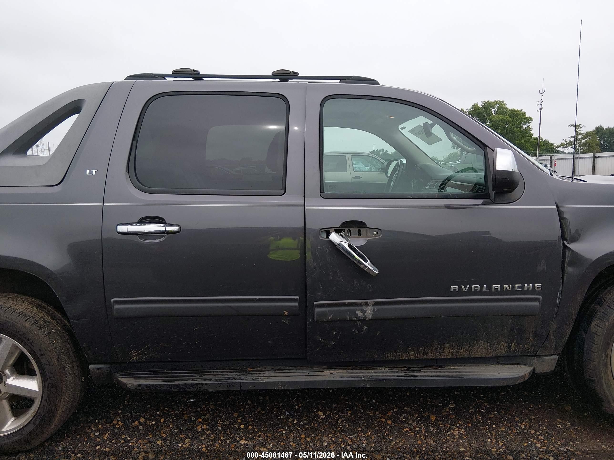 2011 Chevrolet Avalanche 1500 Lt1 Серый vin: 3GNMCFE00BG257220