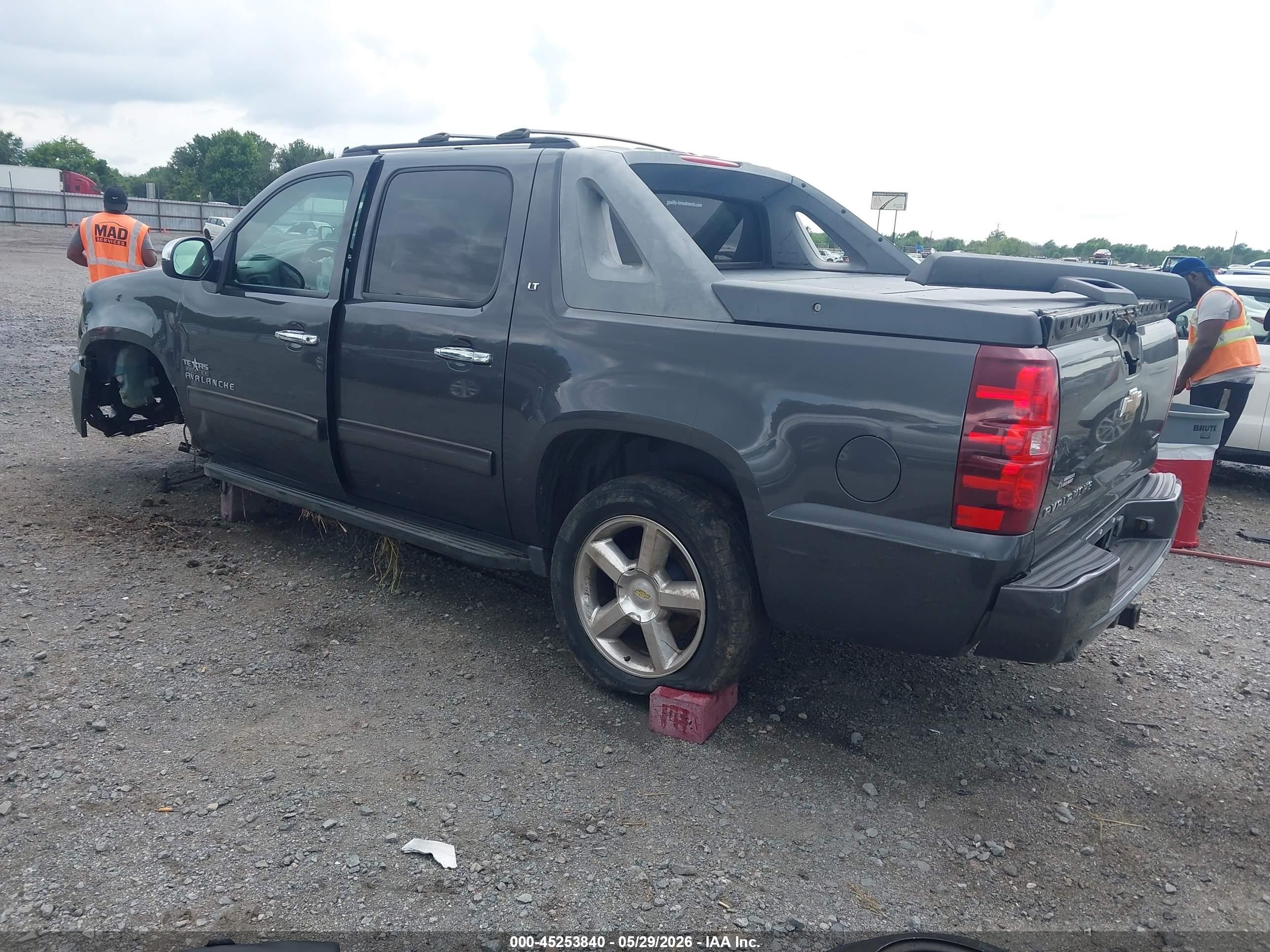 2011 Chevrolet Avalanche 1500 Lt1 Gray vin: 3GNMCFE02BG146314