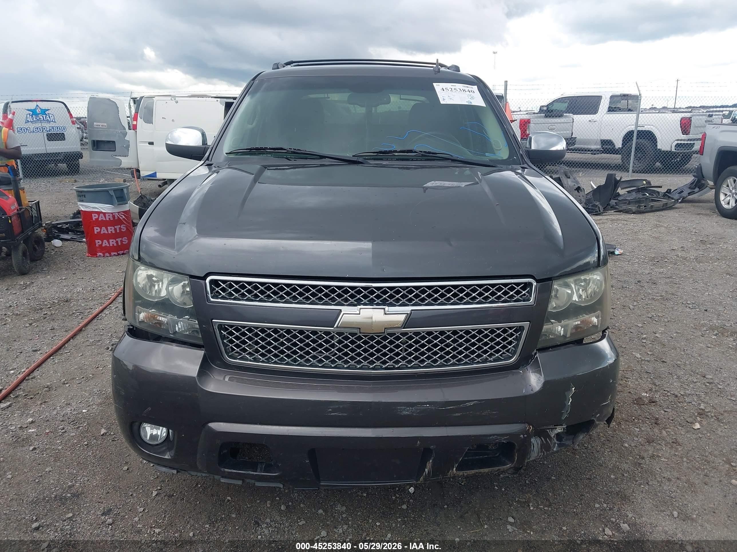 2011 Chevrolet Avalanche 1500 Lt1 Gray vin: 3GNMCFE02BG146314
