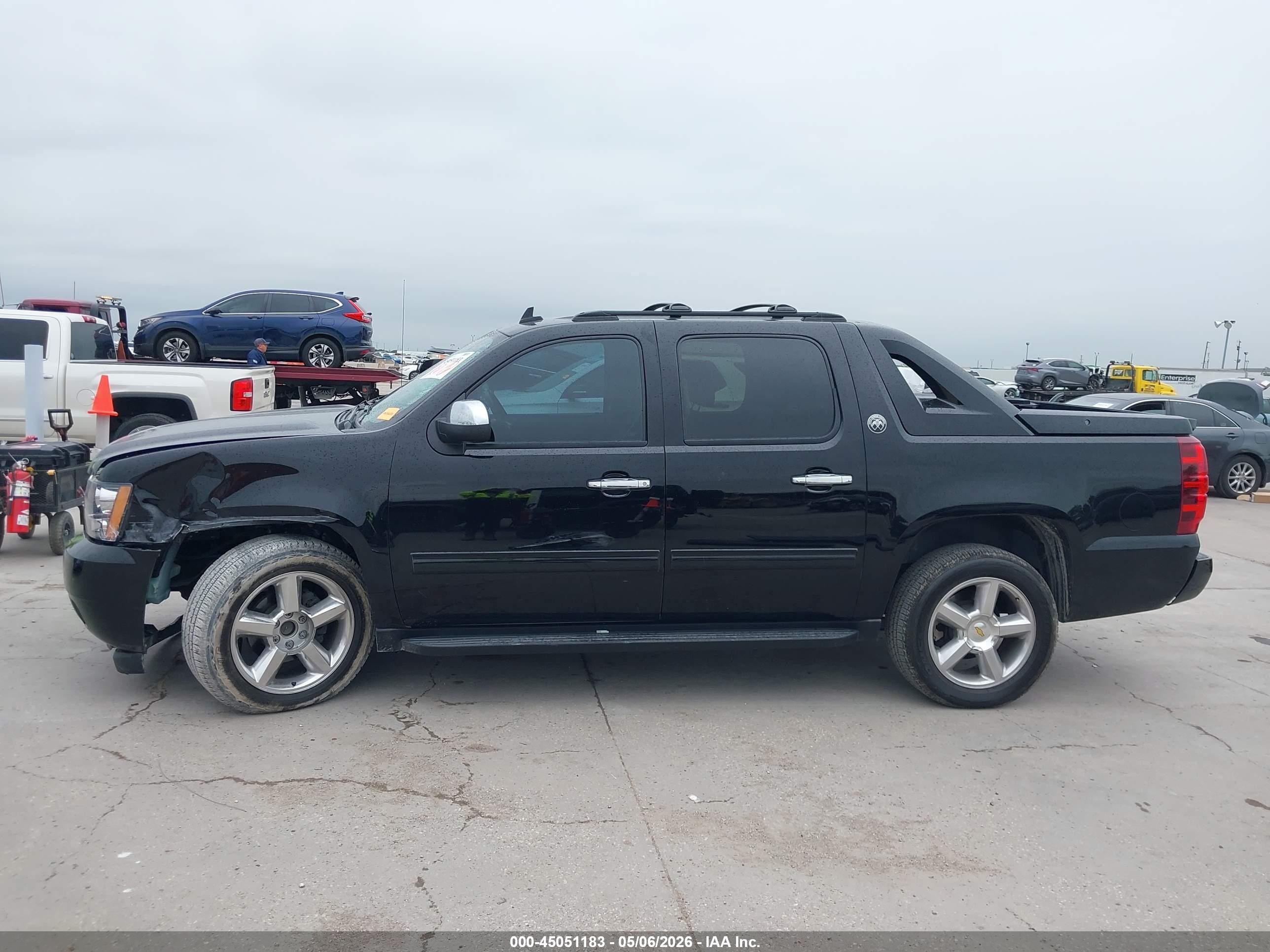 2013 Chevrolet Avalanche Lt Black vin: 3GNMCFE05DG200174