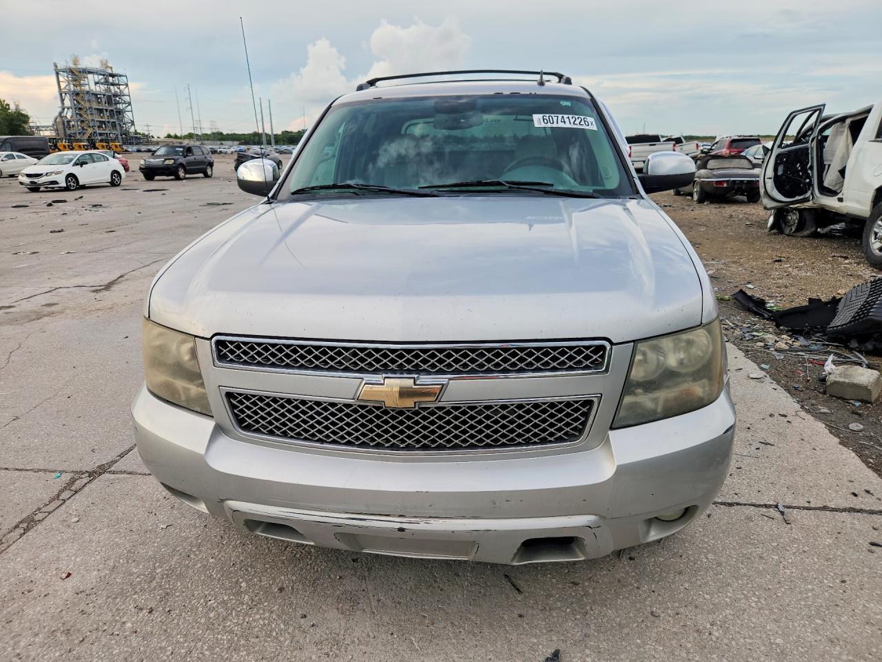 2011 Chevrolet Avalanche Lt Tan vin: 3GNMCFE06BG178599