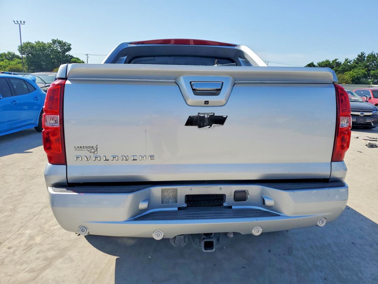 2013 Chevrolet Avalanche Lt Серебряный vin: 3GNMCFE07DG339240