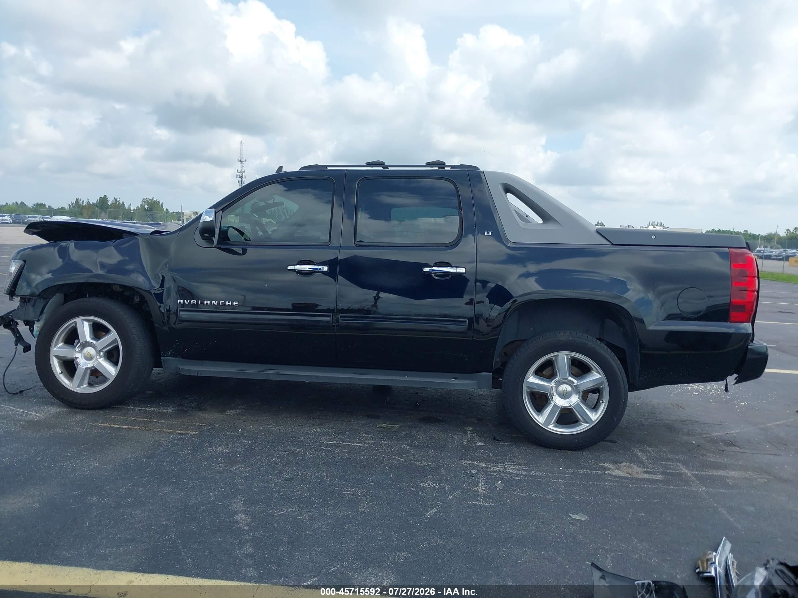 2011 Chevrolet Avalanche 1500 Lt1 Black vin: 3GNMCFE08BG162338