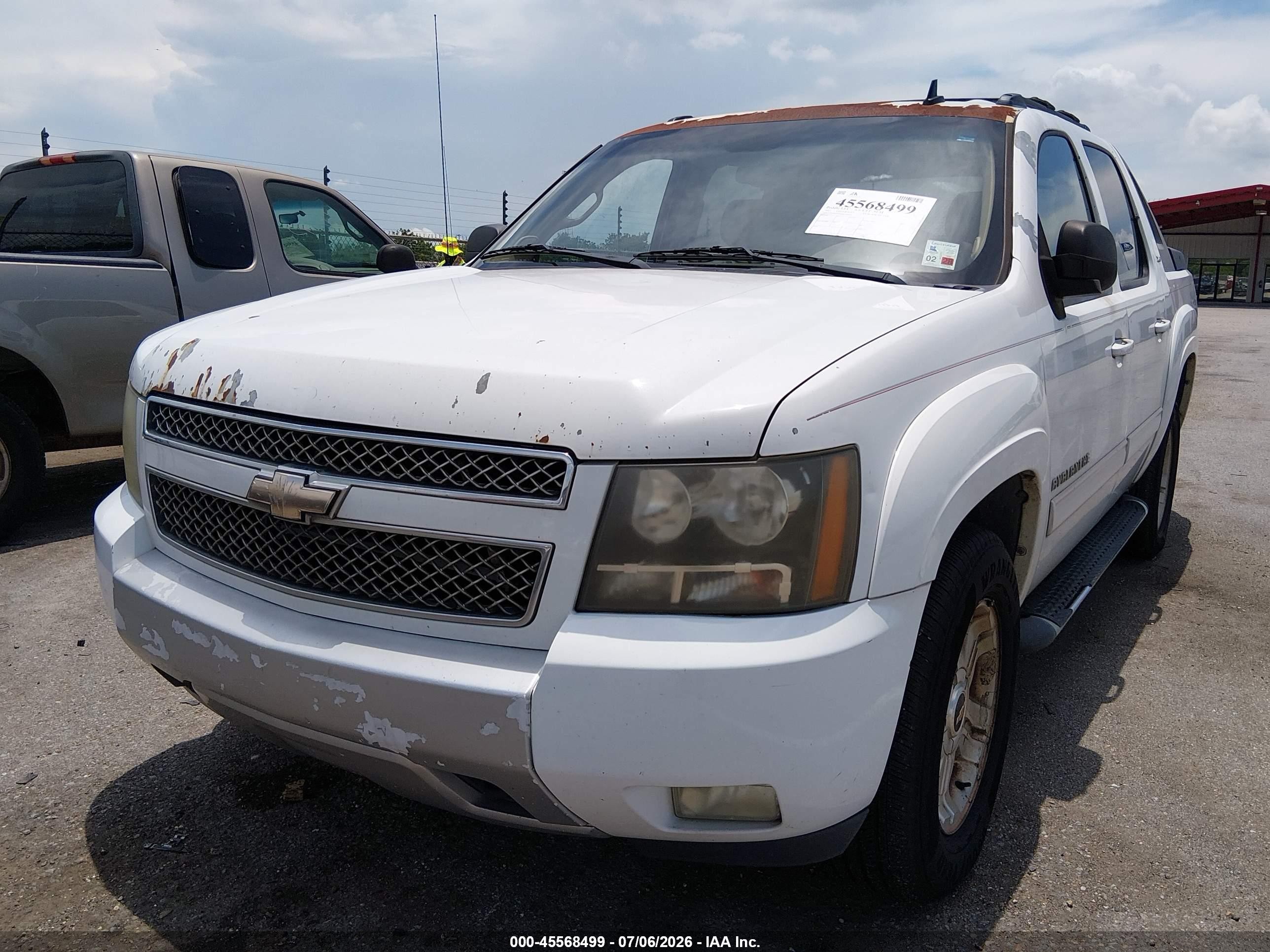 2011 Chevrolet Avalanche 1500 Lt1 Белый vin: 3GNMCFE0XBG368843