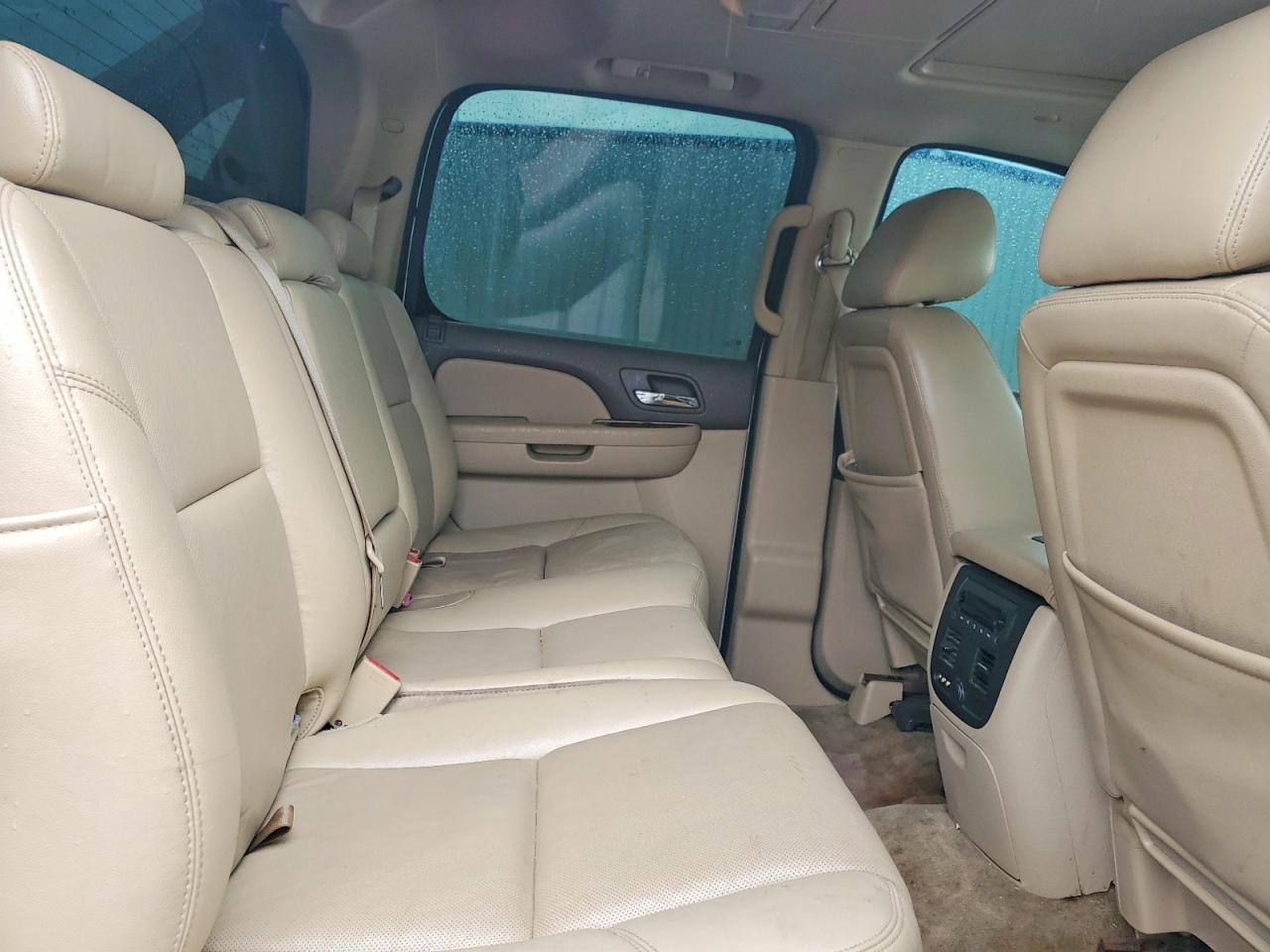 2012 Chevrolet Avalanche Ltz White vin: 3GNMCGE04CG207668