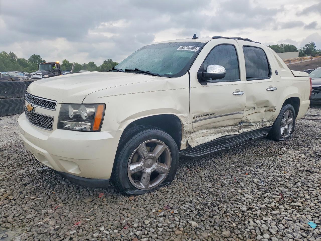 2013 Chevrolet Avalanche Ltz Cream vin: 3GNMCGE04DG262557