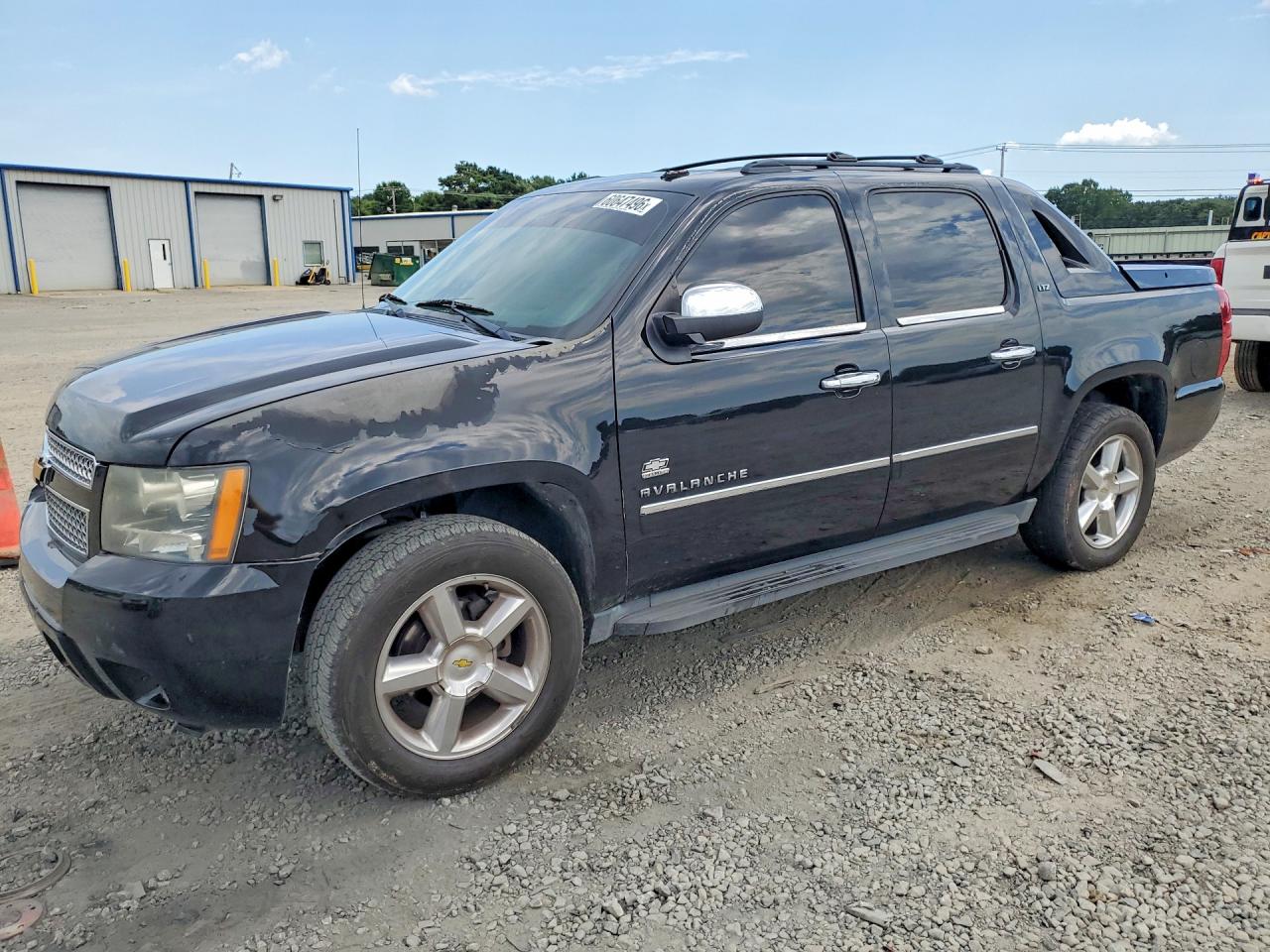 2012 Chevrolet Avalanche Ltz Black vin: 3GNMCGE05CG132995