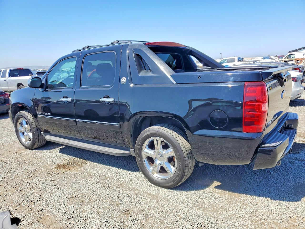 2013 Chevrolet Avalanche Ltz Black vin: 3GNMCGE08DG168195