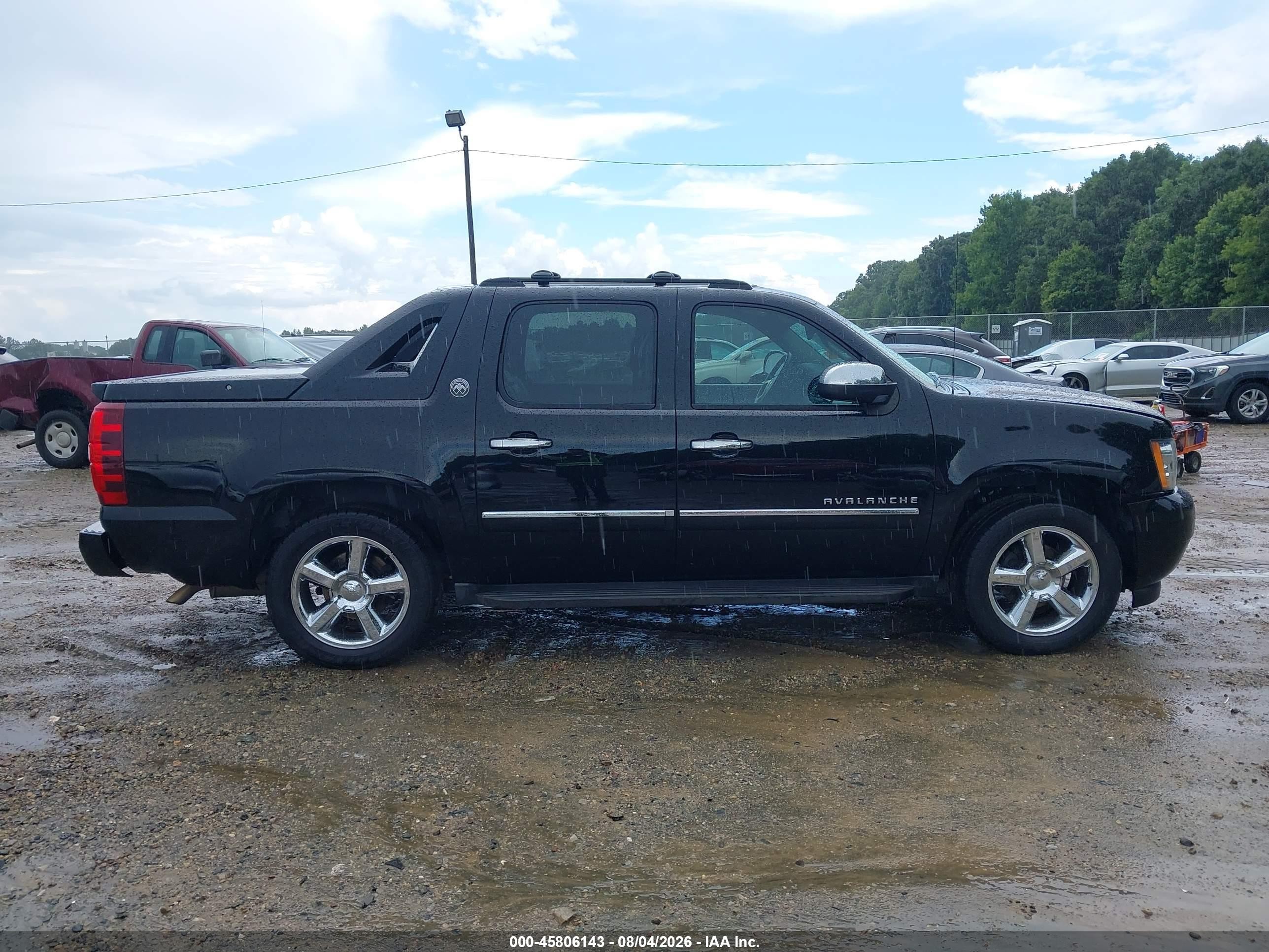 2013 Chevrolet Avalanche Ltz Black vin: 3GNMCGE09DG211930