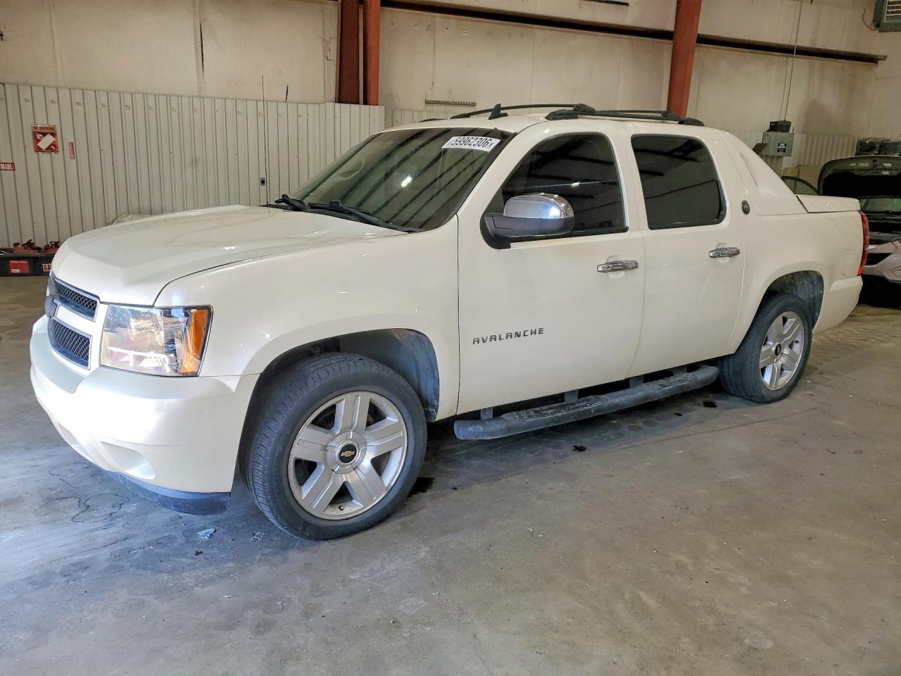 2013 Chevrolet Avalanche Ltz White vin: 3GNMCGE0XDG164438