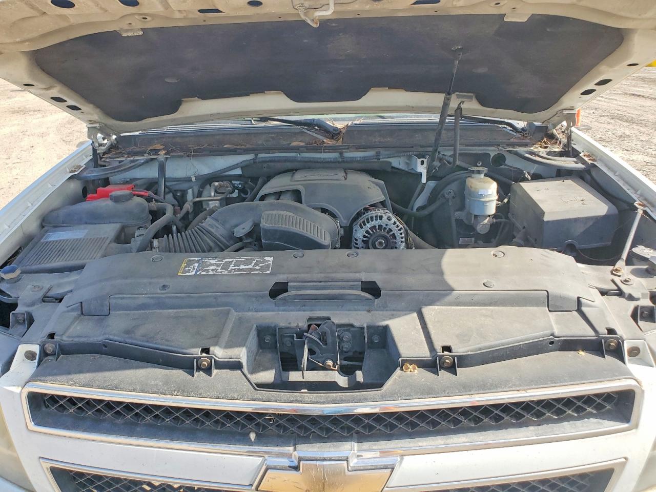 2010 Chevrolet Avalanche Lt White vin: 3GNNCFE00AG132544