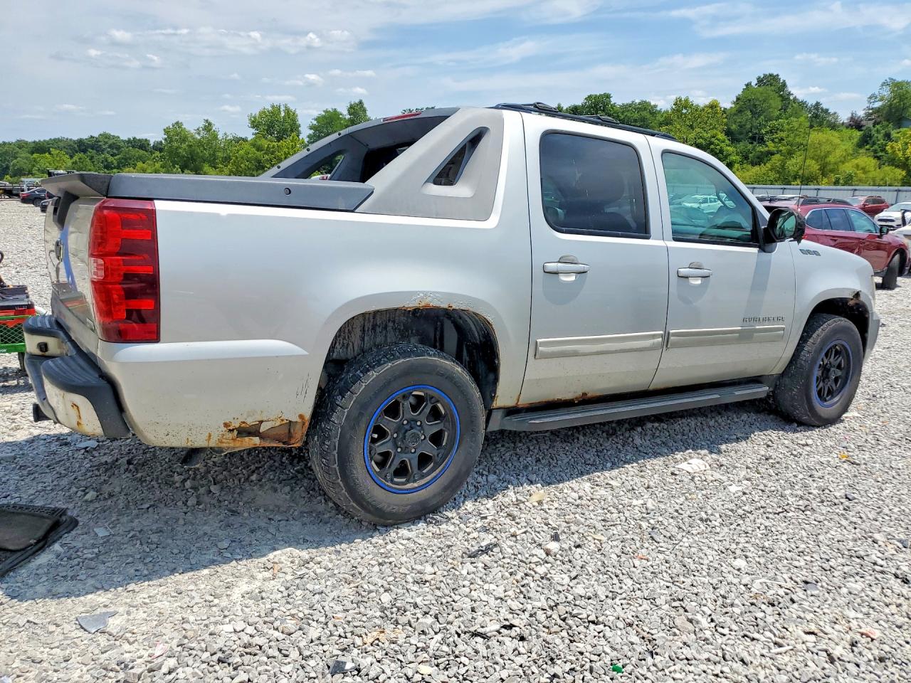 2011 Chevrolet Avalanche Ls Gray vin: 3GNTKEE34BG138587