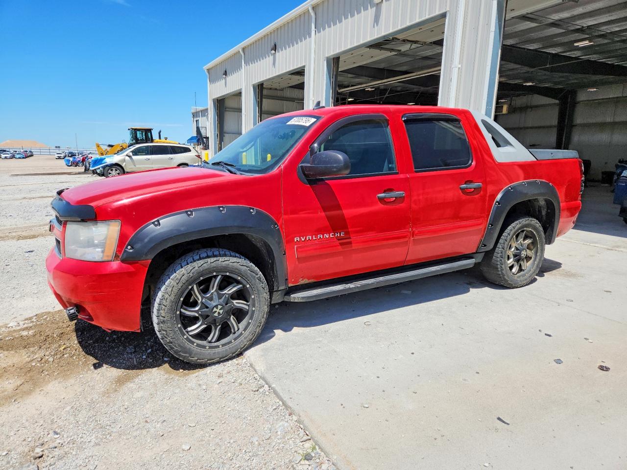 2011 Chevrolet Avalanche Ls Red vin: 3GNTKEE37BG329520