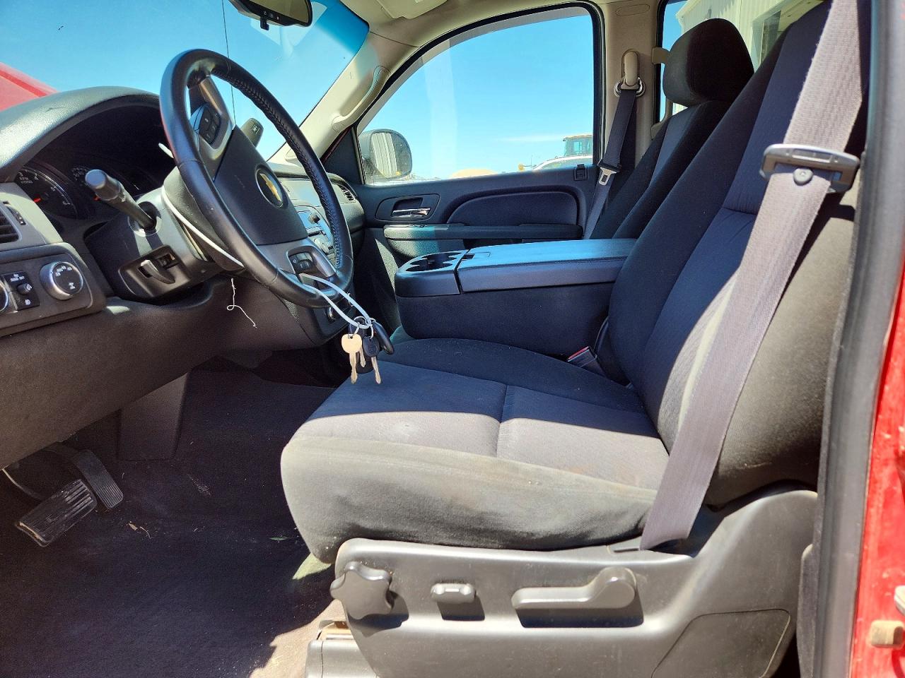 2011 Chevrolet Avalanche Ls Red vin: 3GNTKEE37BG329520