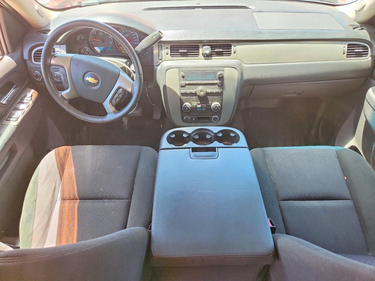 2011 Chevrolet Avalanche Ls Red vin: 3GNTKEE37BG329520
