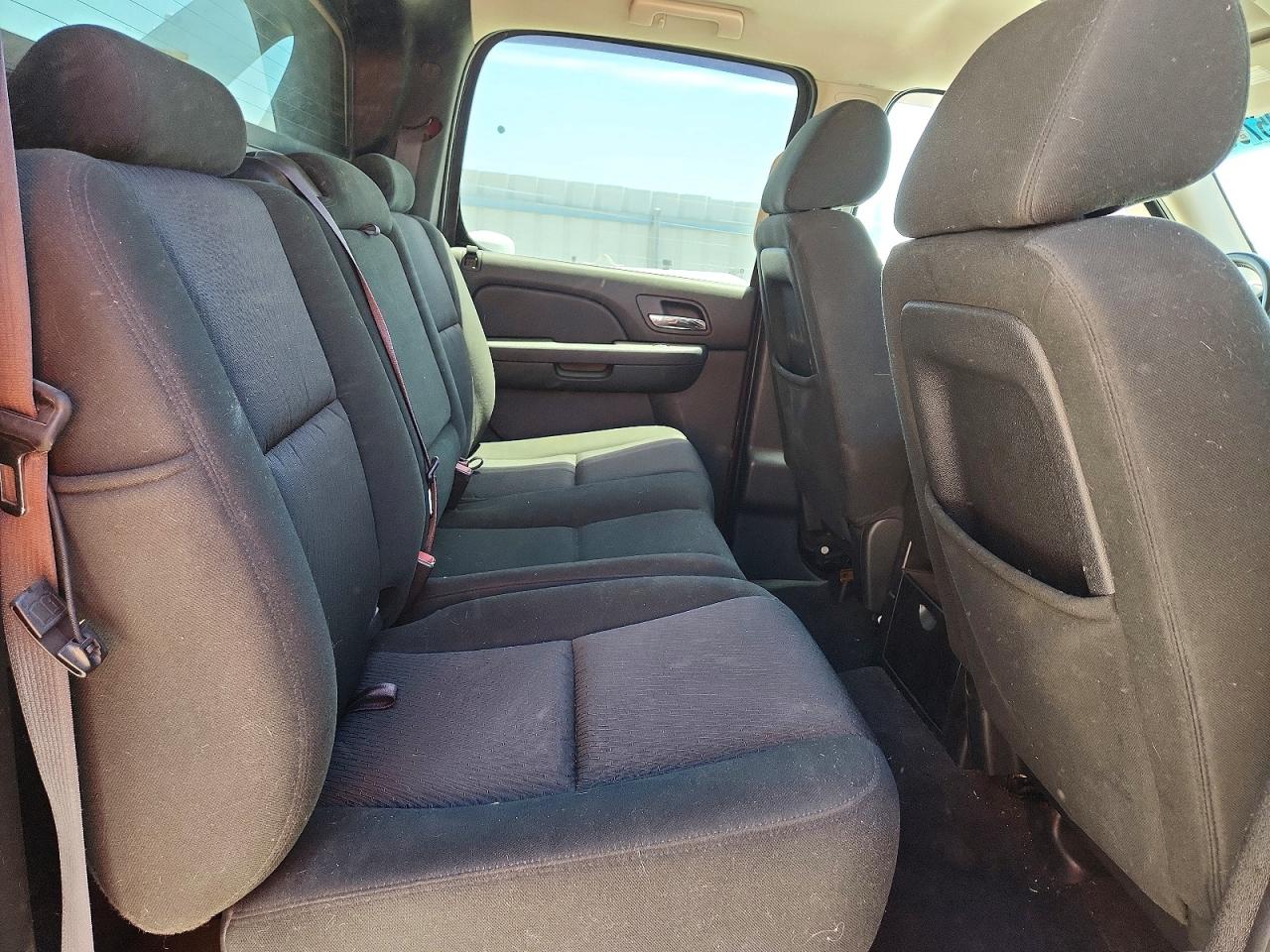 2011 Chevrolet Avalanche Ls Red vin: 3GNTKEE37BG329520