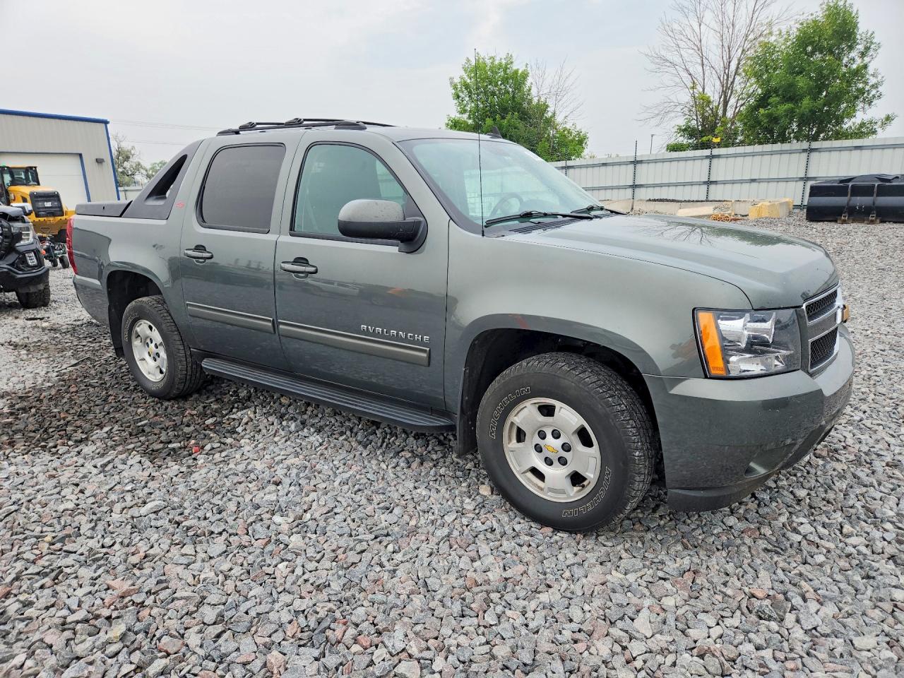 2011 Chevrolet Avalanche Ls Green vin: 3GNTKEE38BG108637