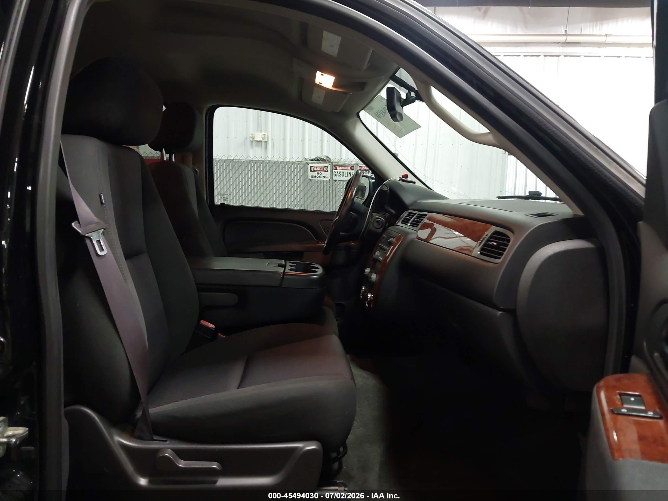 2013 Chevrolet Avalanche Ls Black vin: 3GNTKEE72DG296738