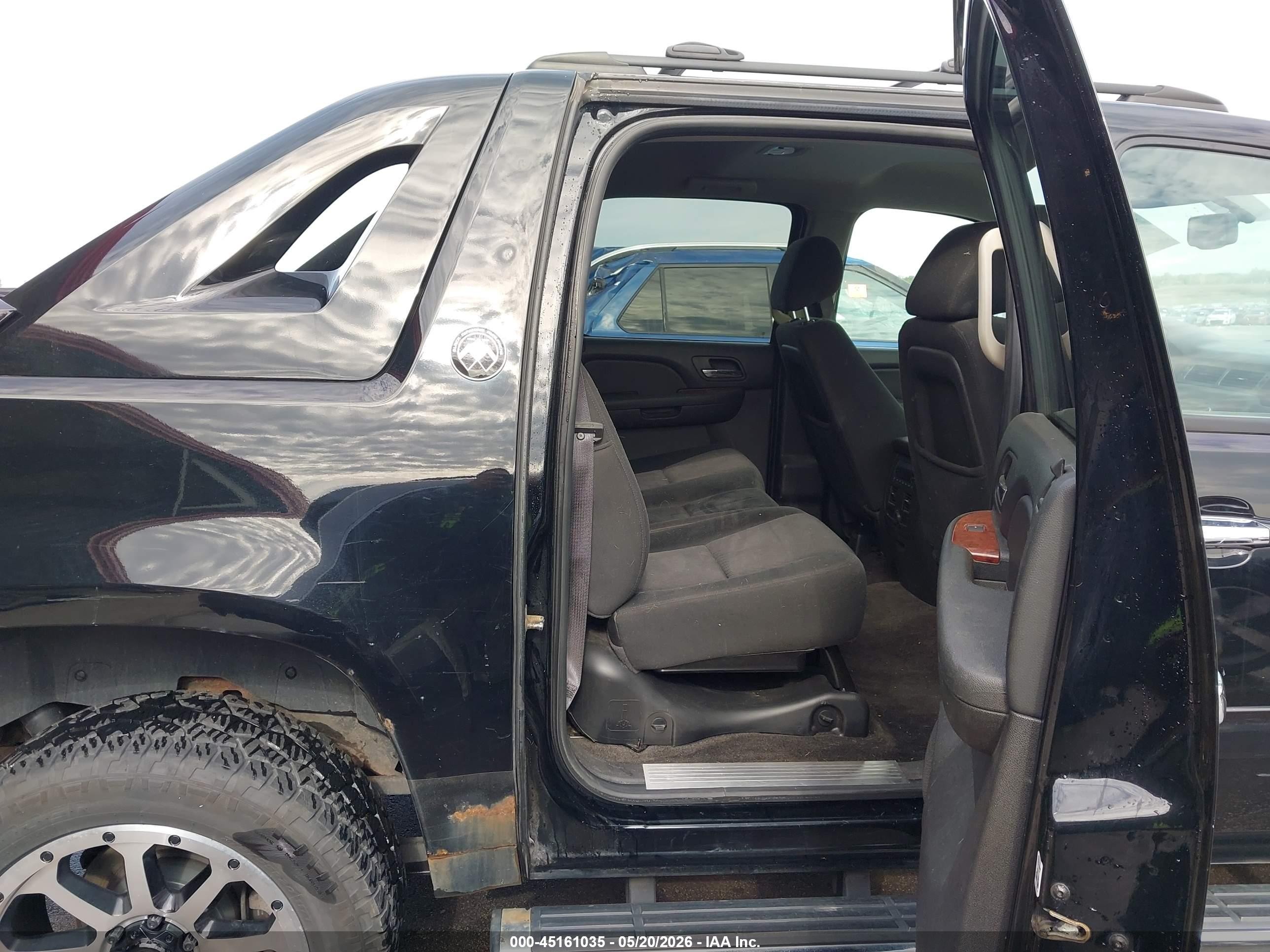 2013 Chevrolet Avalanche Ls Черный vin: 3GNTKEE75DG333295