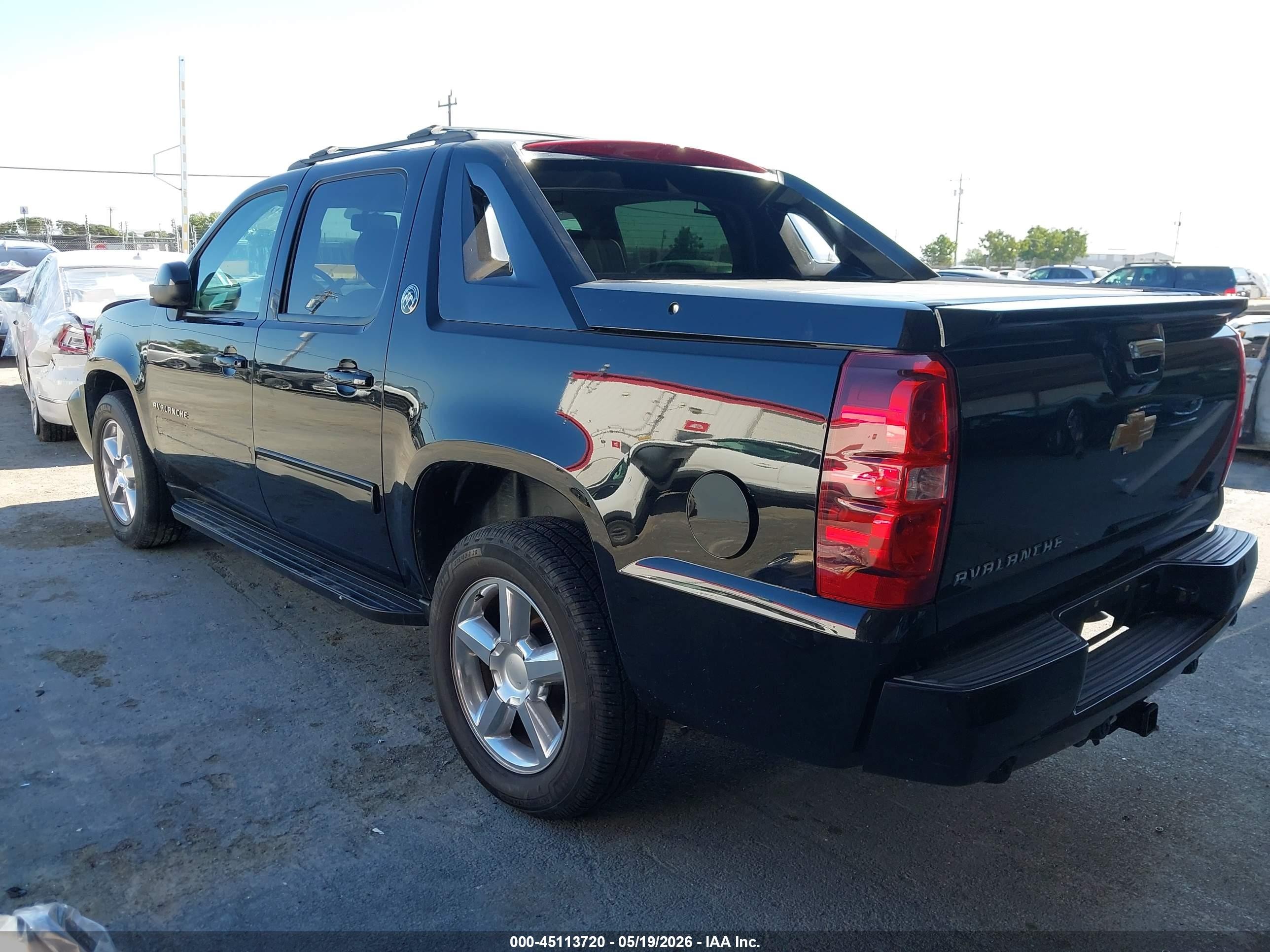 2013 Chevrolet Avalanche Ls Black vin: 3GNTKEE78DG154314