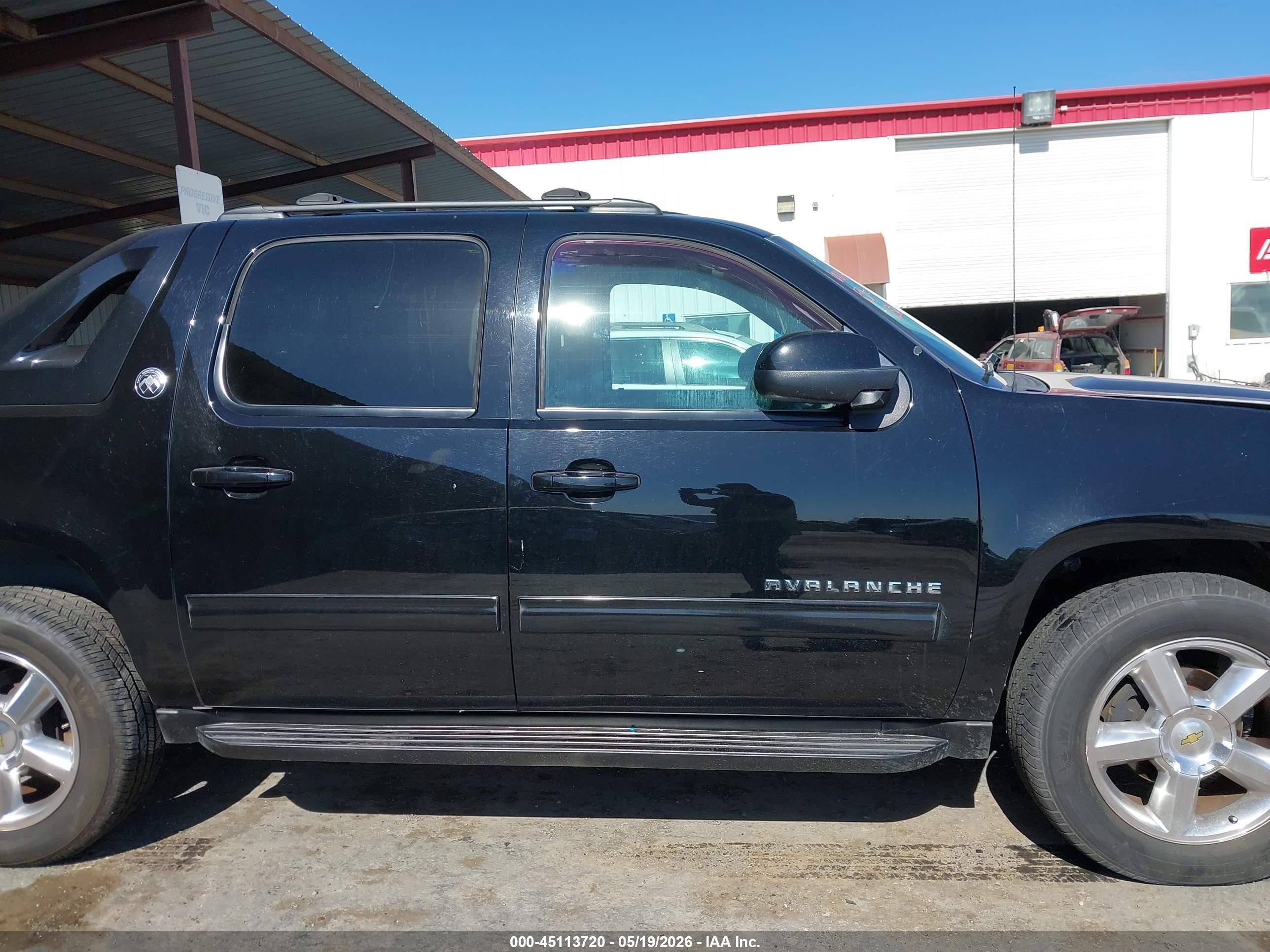 2013 Chevrolet Avalanche Ls Black vin: 3GNTKEE78DG154314