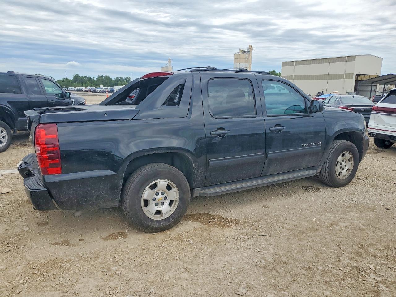 2013 Chevrolet Avalanche Ls Black vin: 3GNTKEE7XDG173107