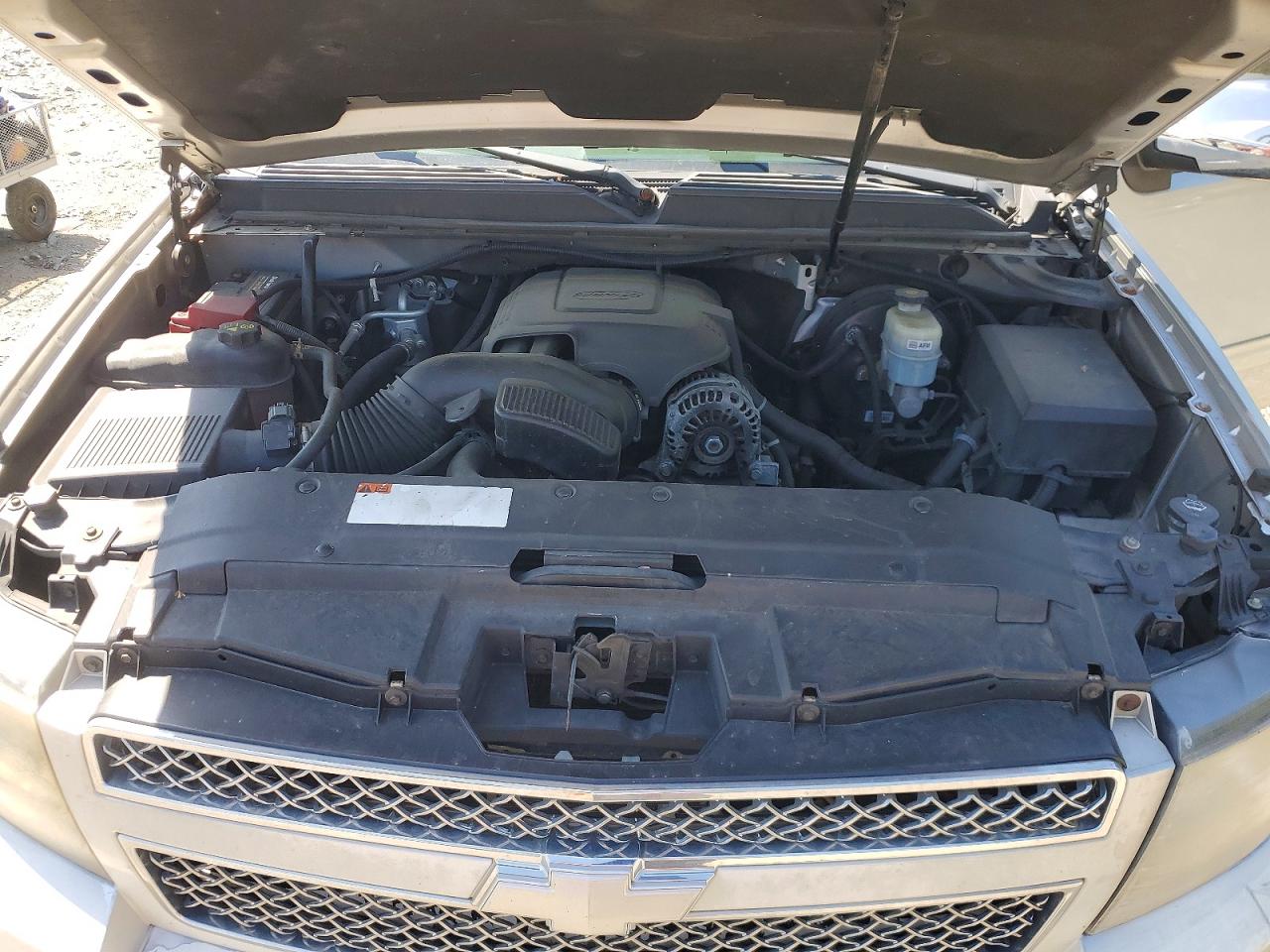 2011 Chevrolet Avalanche Lt Silver vin: 3GNTKFE30BG229202