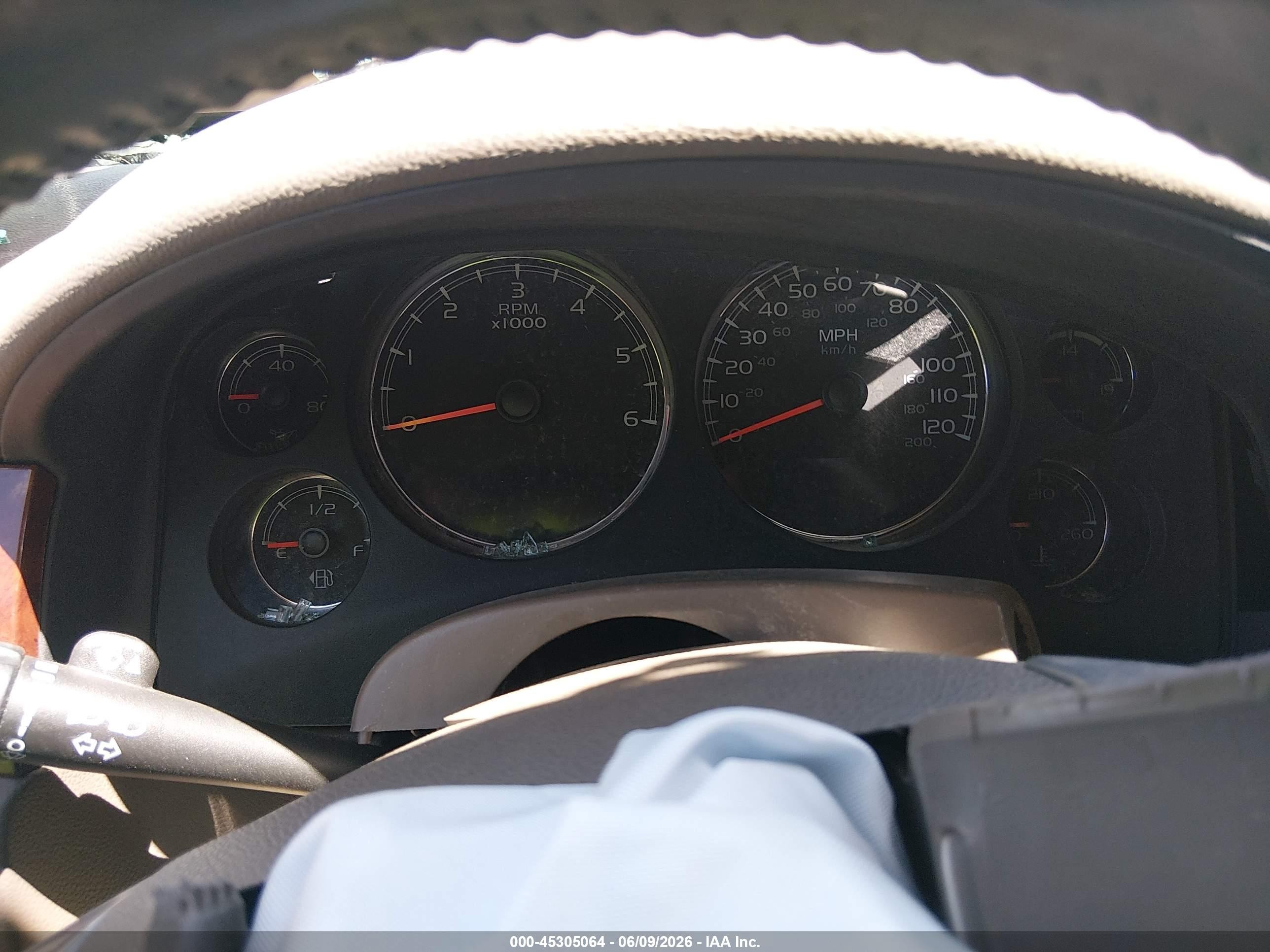 2011 Chevrolet Avalanche 1500 Lt1 White vin: 3GNTKFE30BG368083