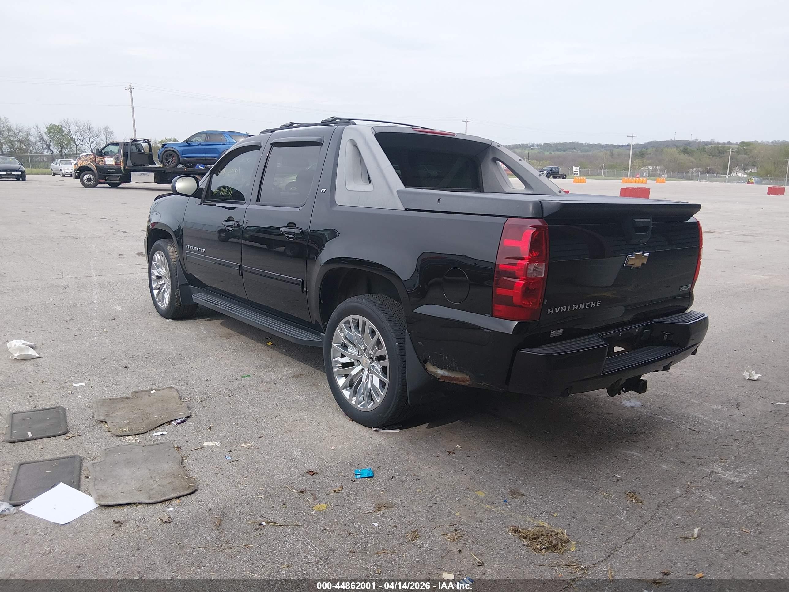 2011 Chevrolet Avalanche 1500 Lt1 Черный vin: 3GNTKFE33BG130602