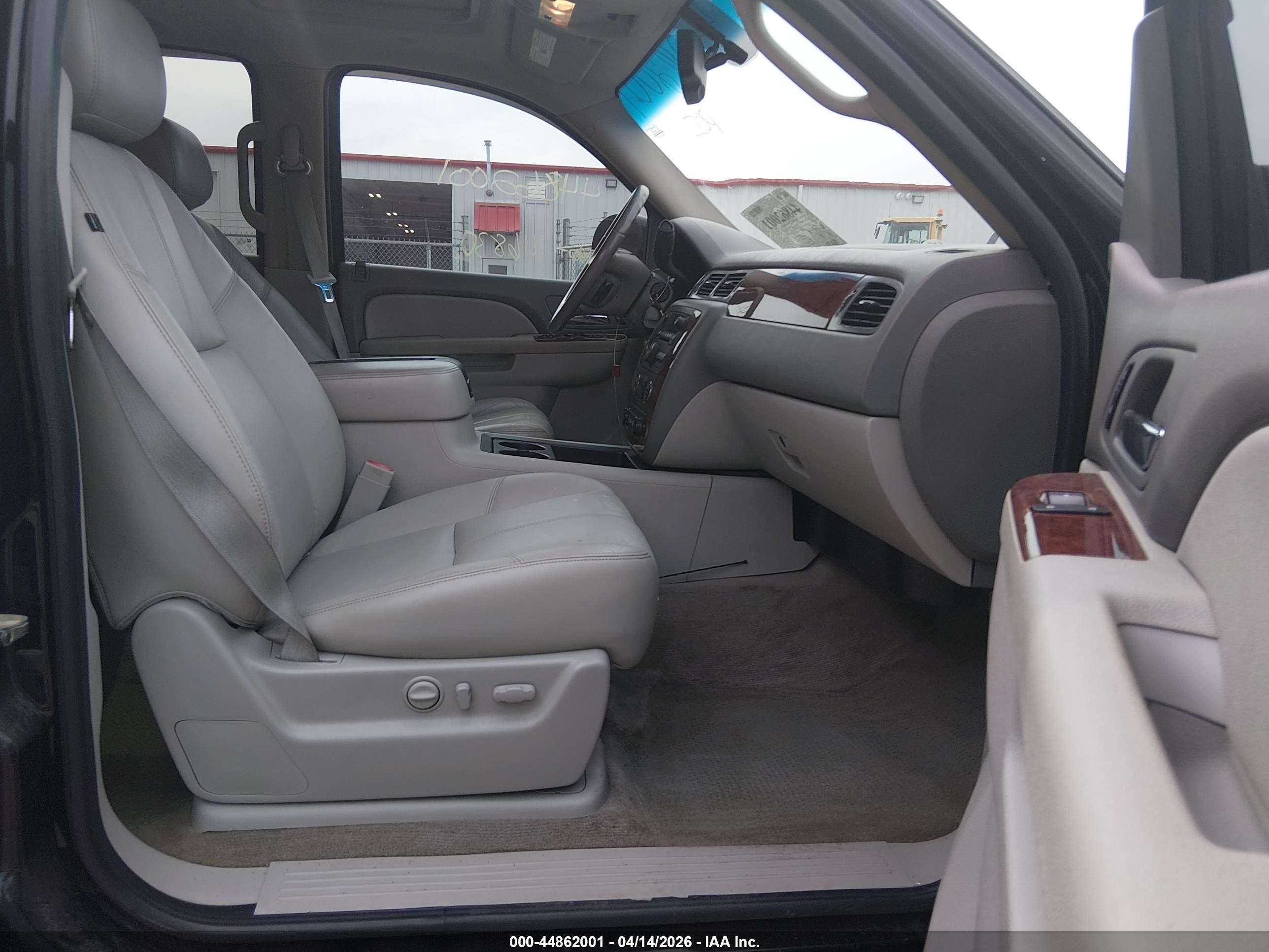 2011 Chevrolet Avalanche 1500 Lt1 Черный vin: 3GNTKFE33BG130602