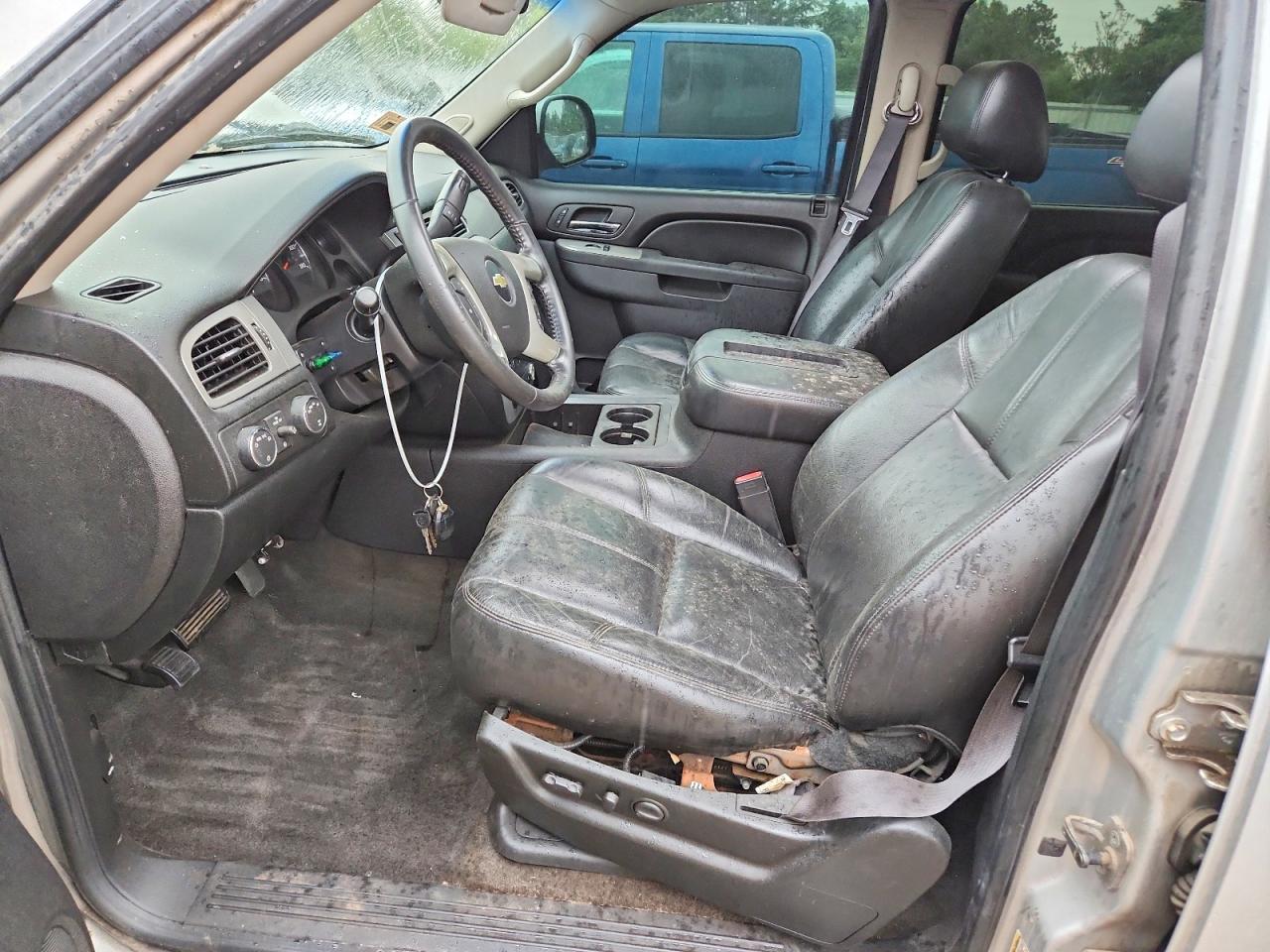 2011 Chevrolet Avalanche Lt Silver vin: 3GNTKFE33BG292262