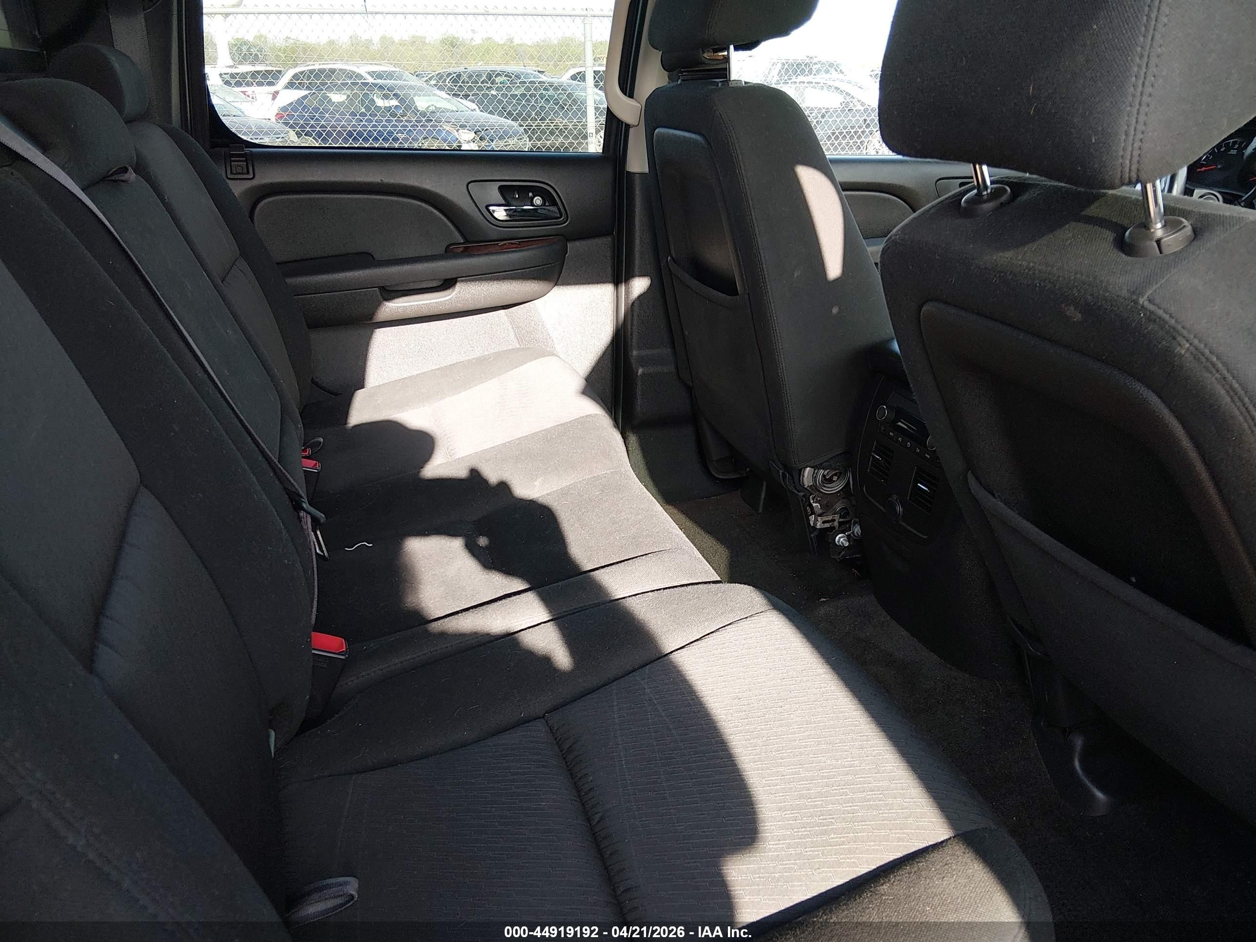 2011 Chevrolet Avalanche 1500 Lt1 Серый vin: 3GNTKFE35BG382237