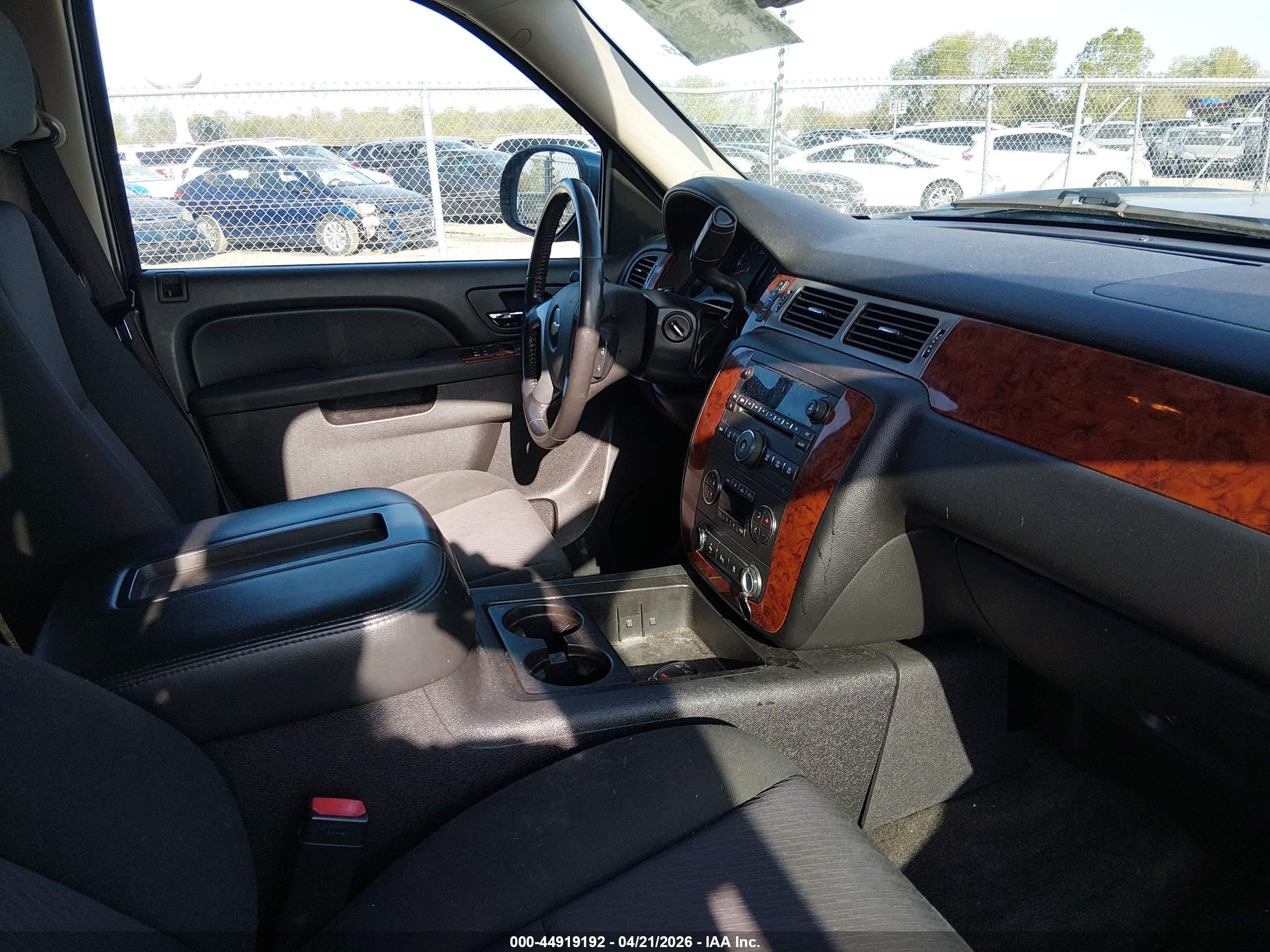 2011 Chevrolet Avalanche 1500 Lt1 Серый vin: 3GNTKFE35BG382237