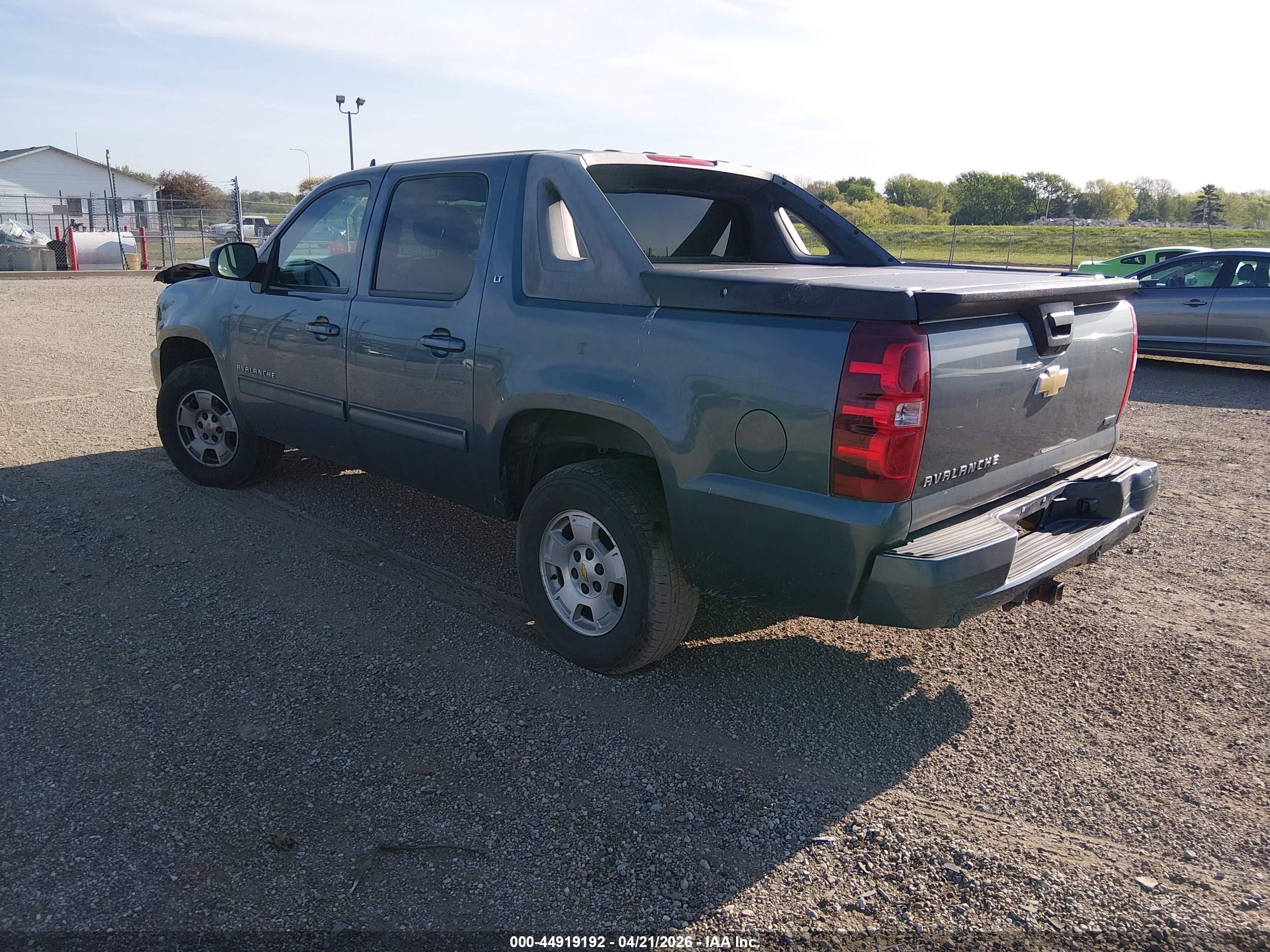 2011 Chevrolet Avalanche 1500 Lt1 Серый vin: 3GNTKFE35BG382237