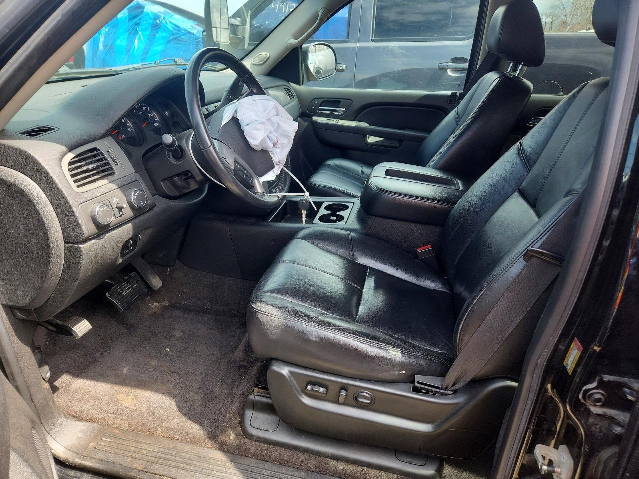 2011 Chevrolet Avalanche Lt Black vin: 3GNTKFE36BG100882