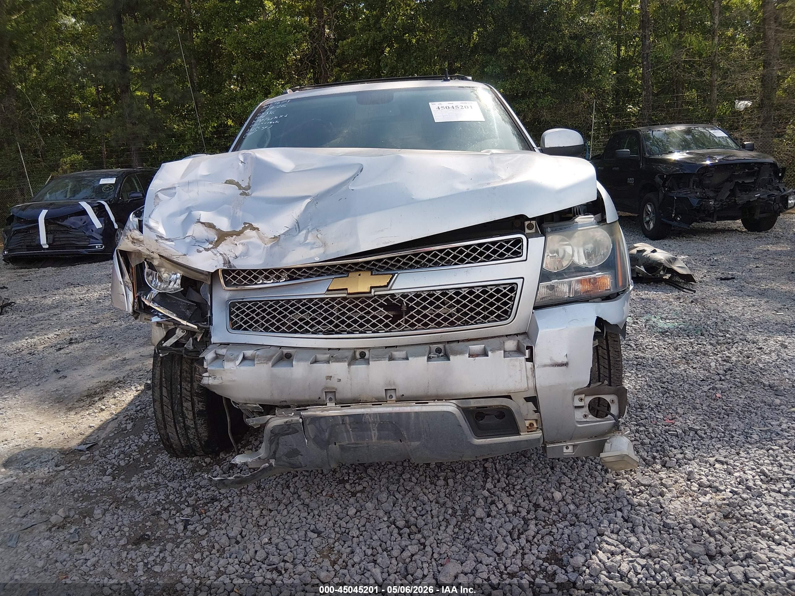 2012 Chevrolet Avalanche 1500 Lt1 Silver vin: 3GNTKFE70CG184556
