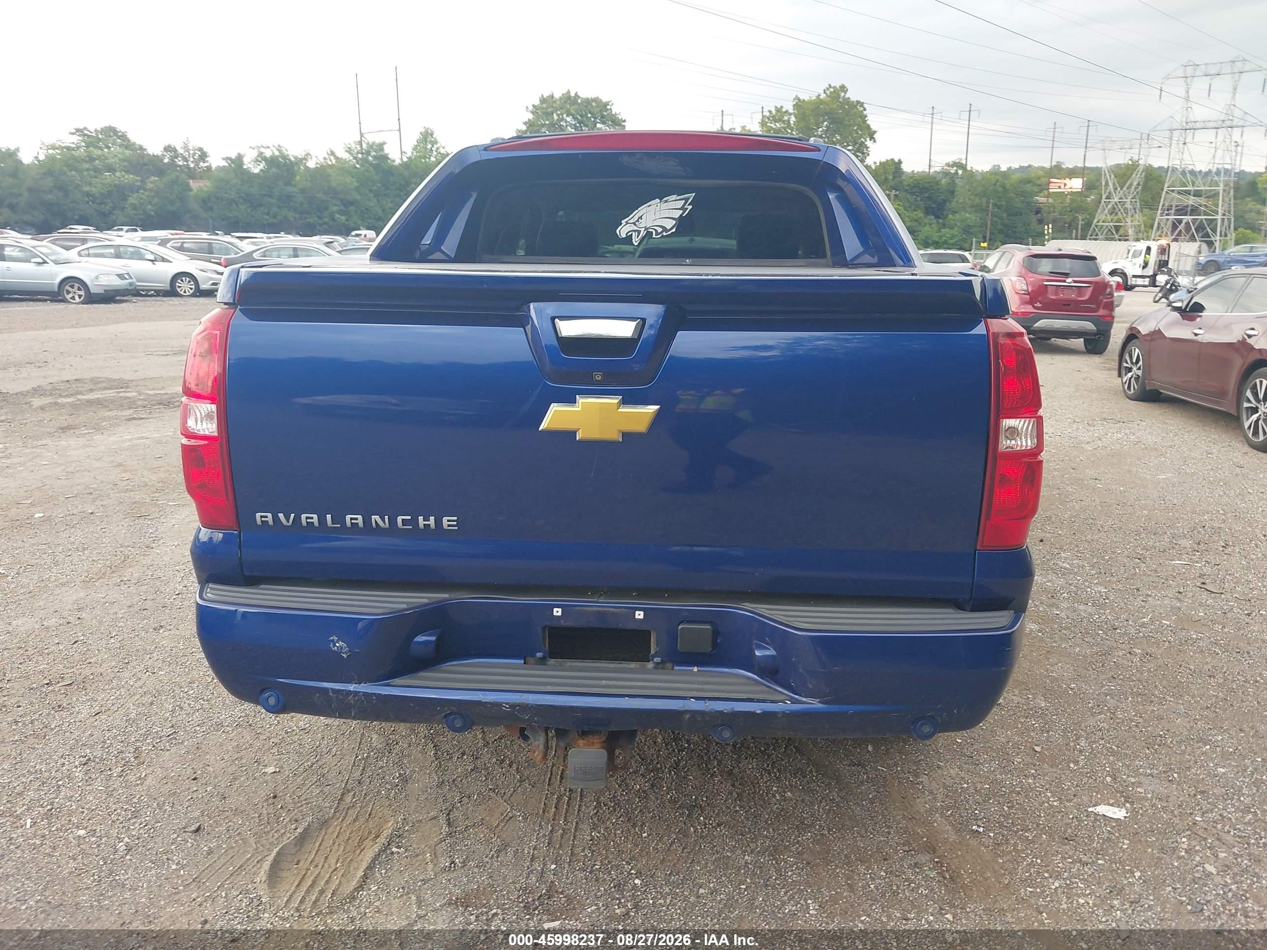 2013 Chevrolet Avalanche Lt Blue vin: 3GNTKFE70DG189211