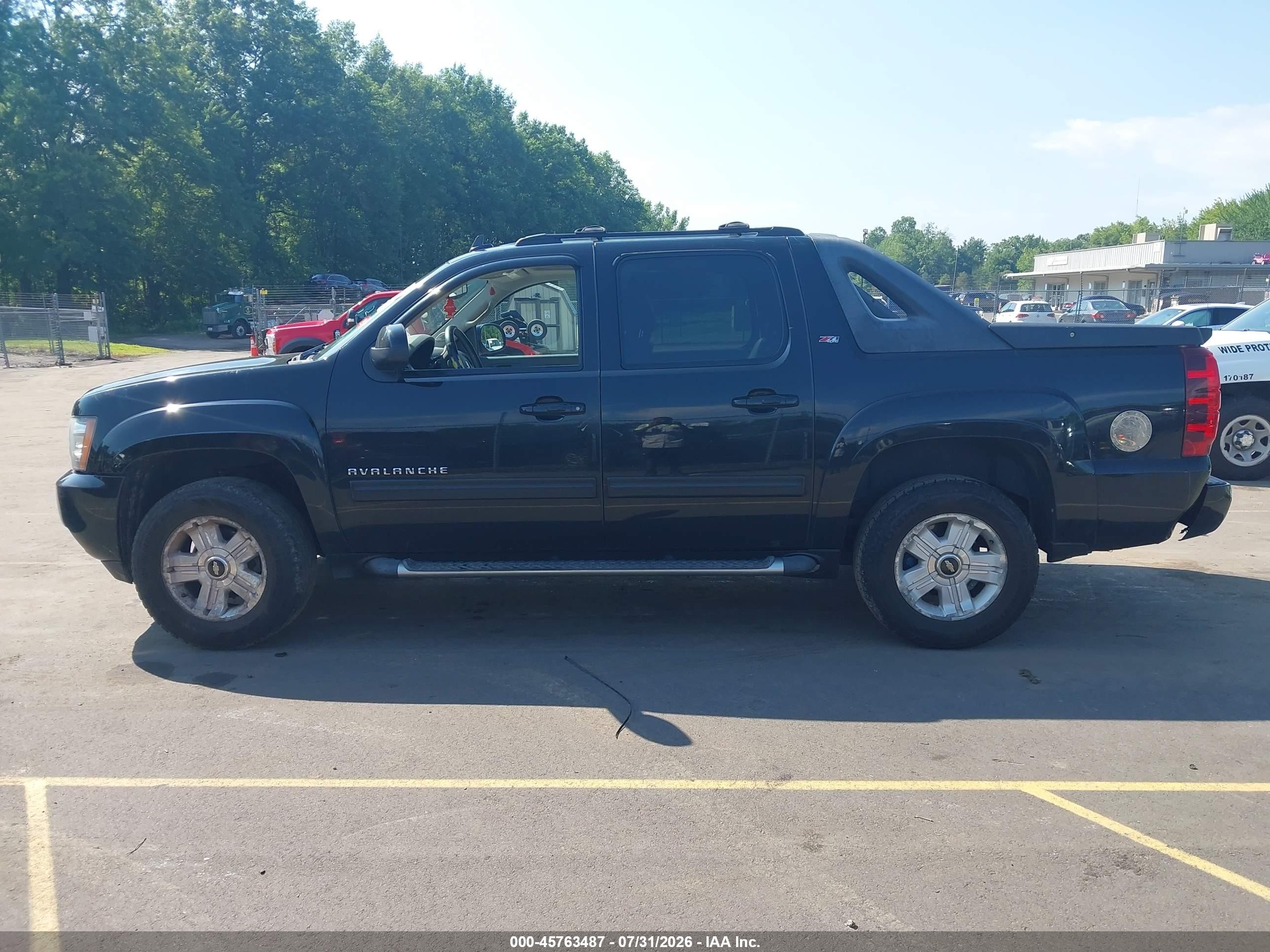 2012 Chevrolet Avalanche Lt Черный vin: 3GNTKFE73CG164706