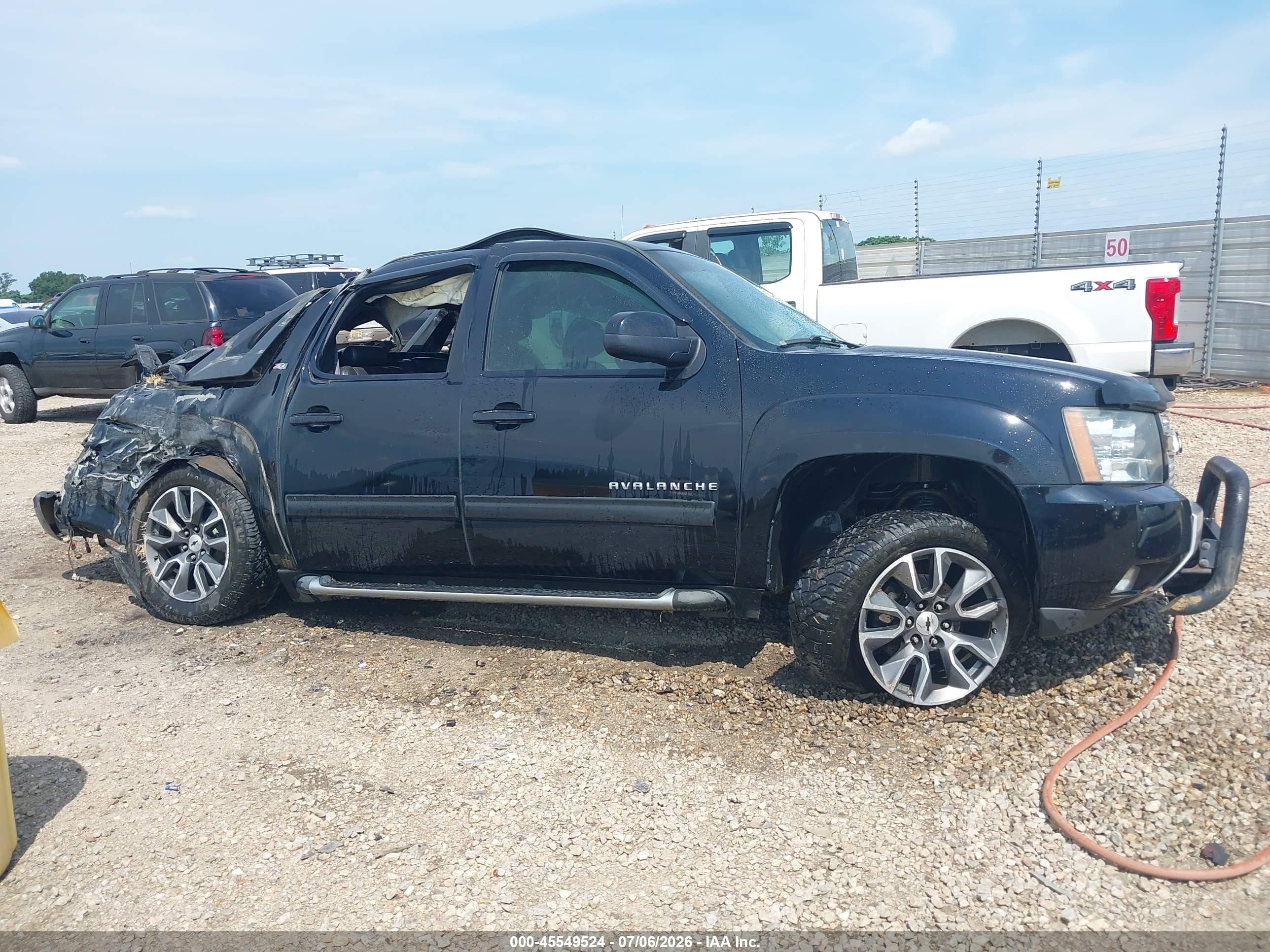 2012 Chevrolet Avalanche Lt Black vin: 3GNTKFE73CG219543