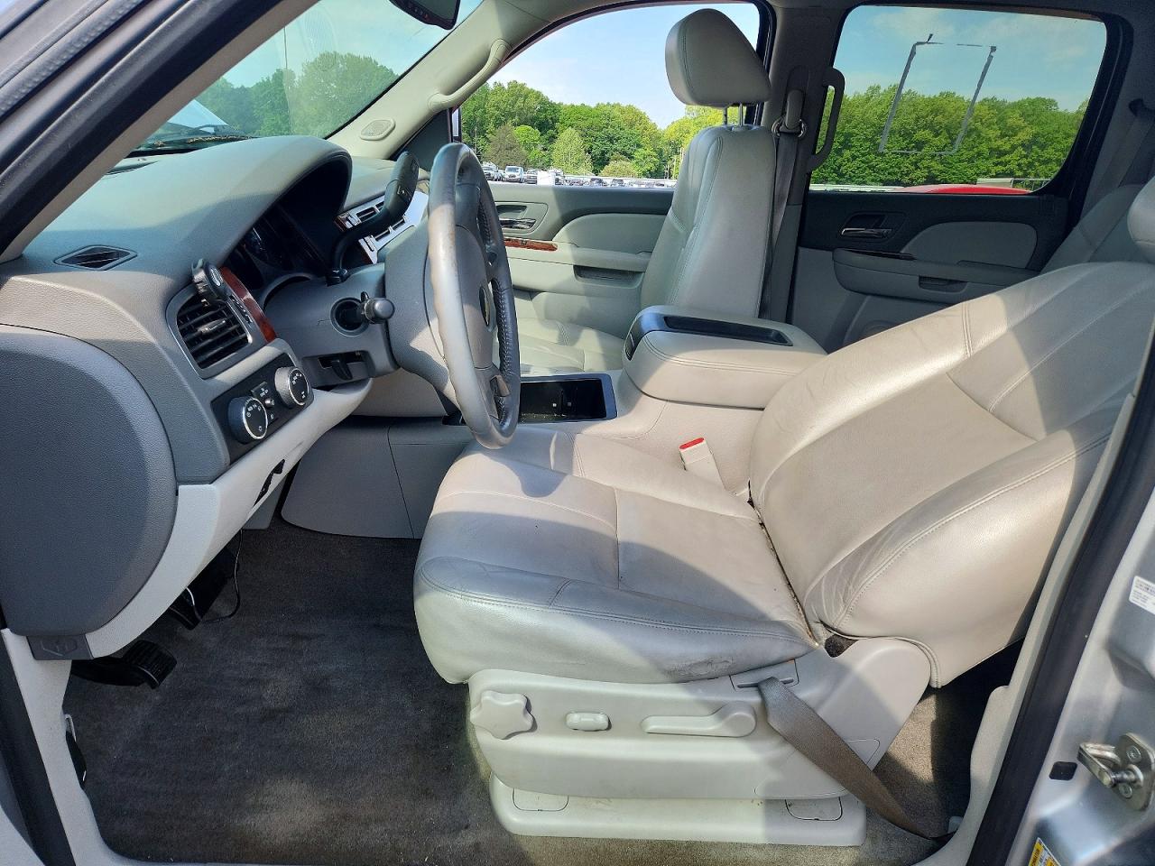 2013 Chevrolet Avalanche Lt Silver vin: 3GNTKFE73DG287469