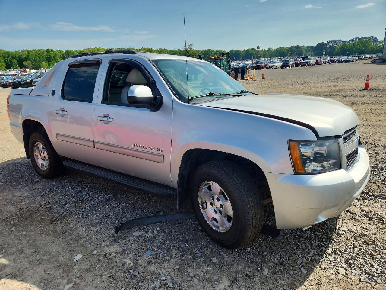 2013 Chevrolet Avalanche Lt Silver vin: 3GNTKFE73DG287469
