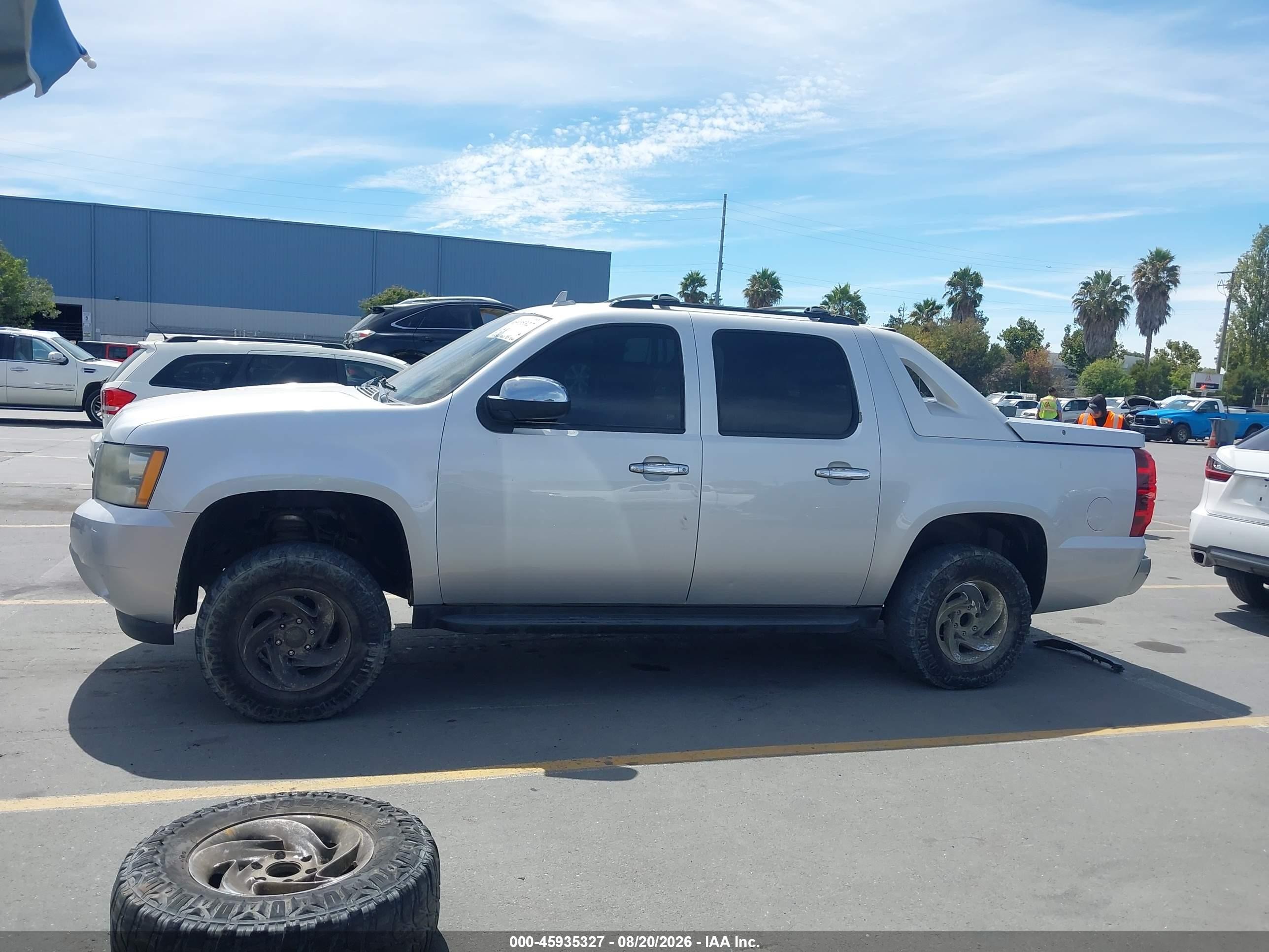 2012 Chevrolet Avalanche Lt Gray vin: 3GNTKFE78CG226536