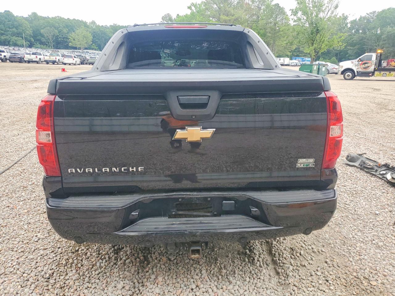 2011 Chevrolet Avalanche Ltz Black vin: 3GNTKGE33BG234822