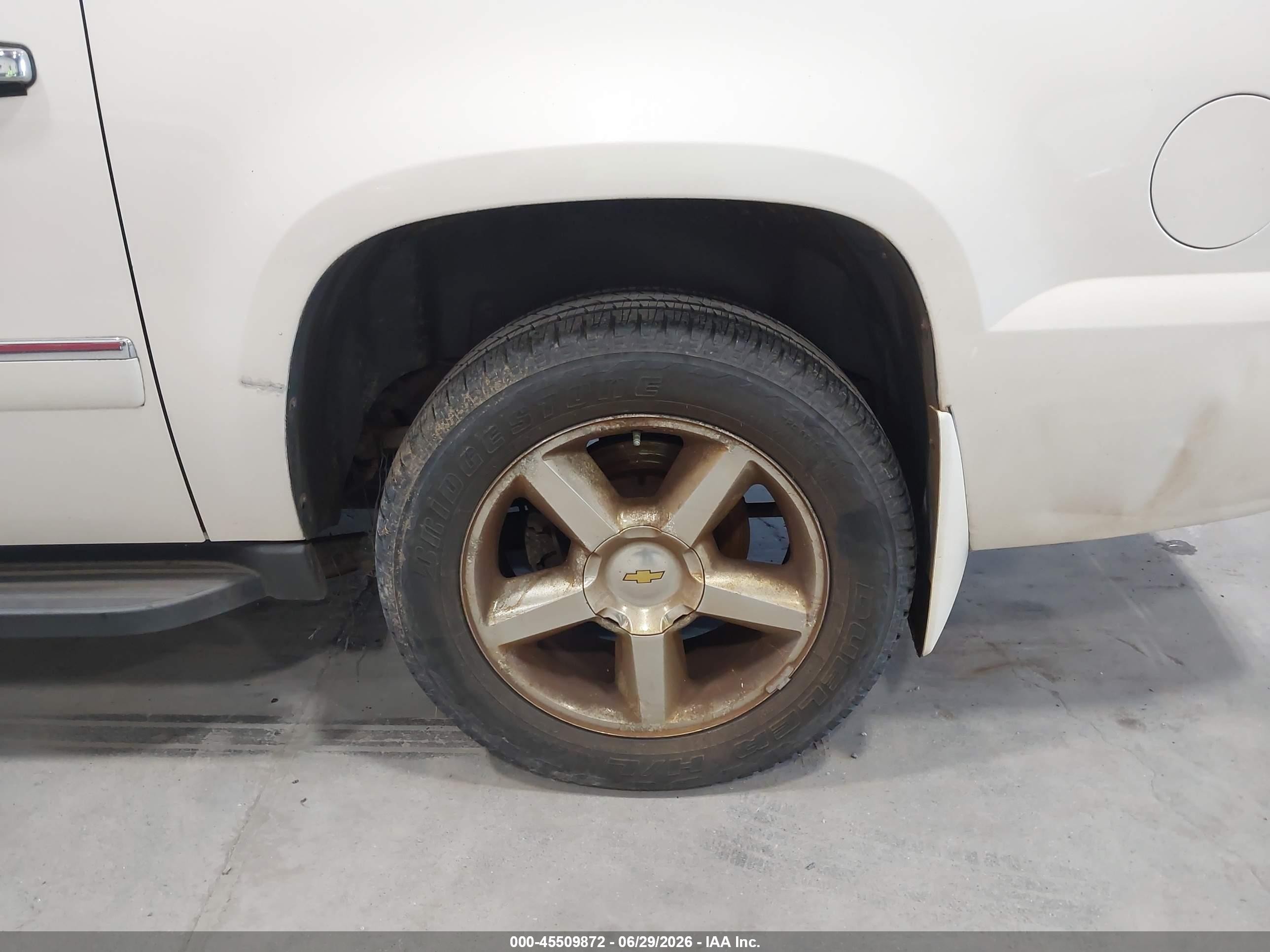 2011 Chevrolet Avalanche 1500 Ltz White vin: 3GNTKGE35BG373902