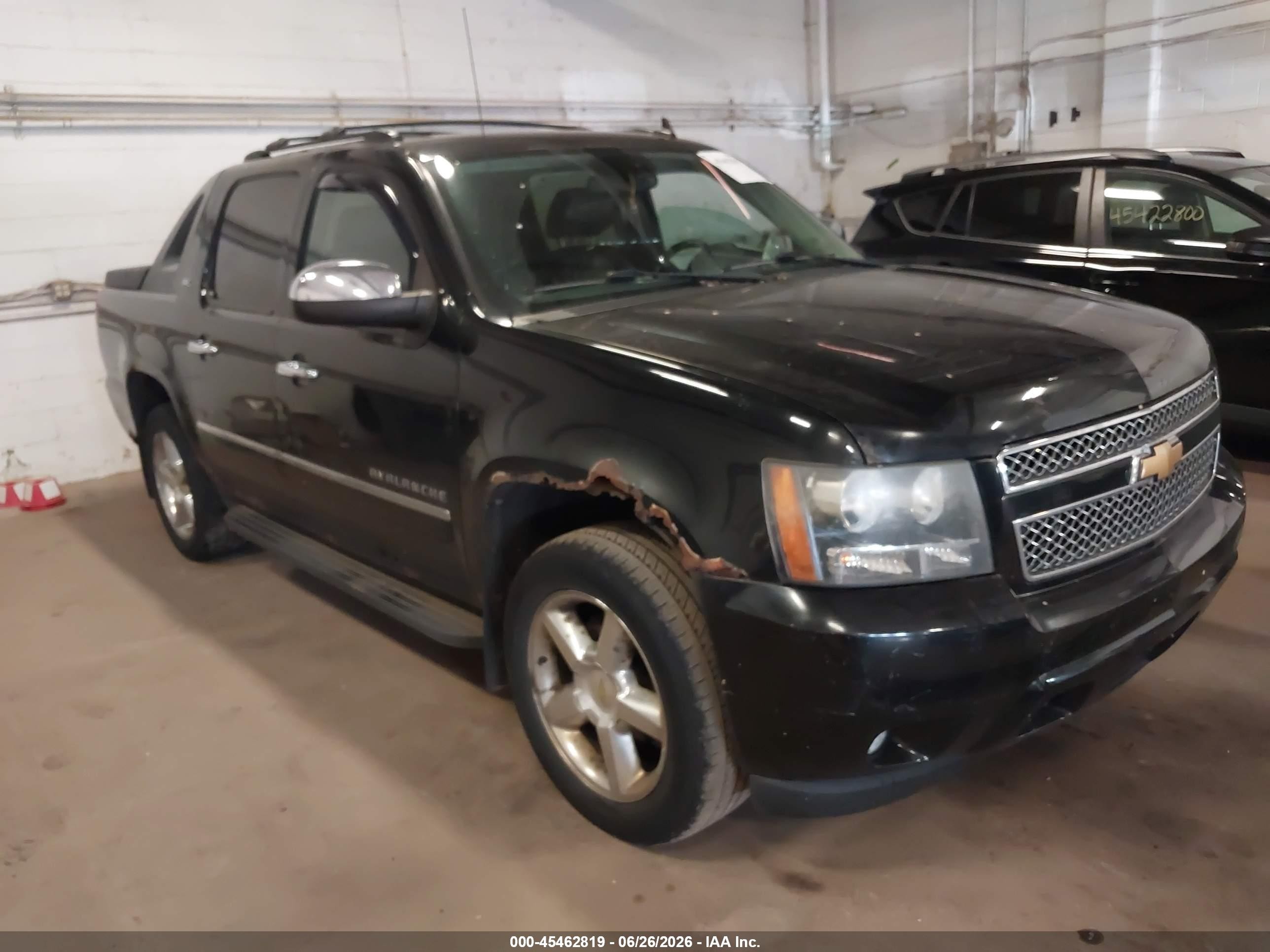 2011 Chevrolet Avalanche 1500 Ltz Black vin: 3GNTKGE37BG140359
