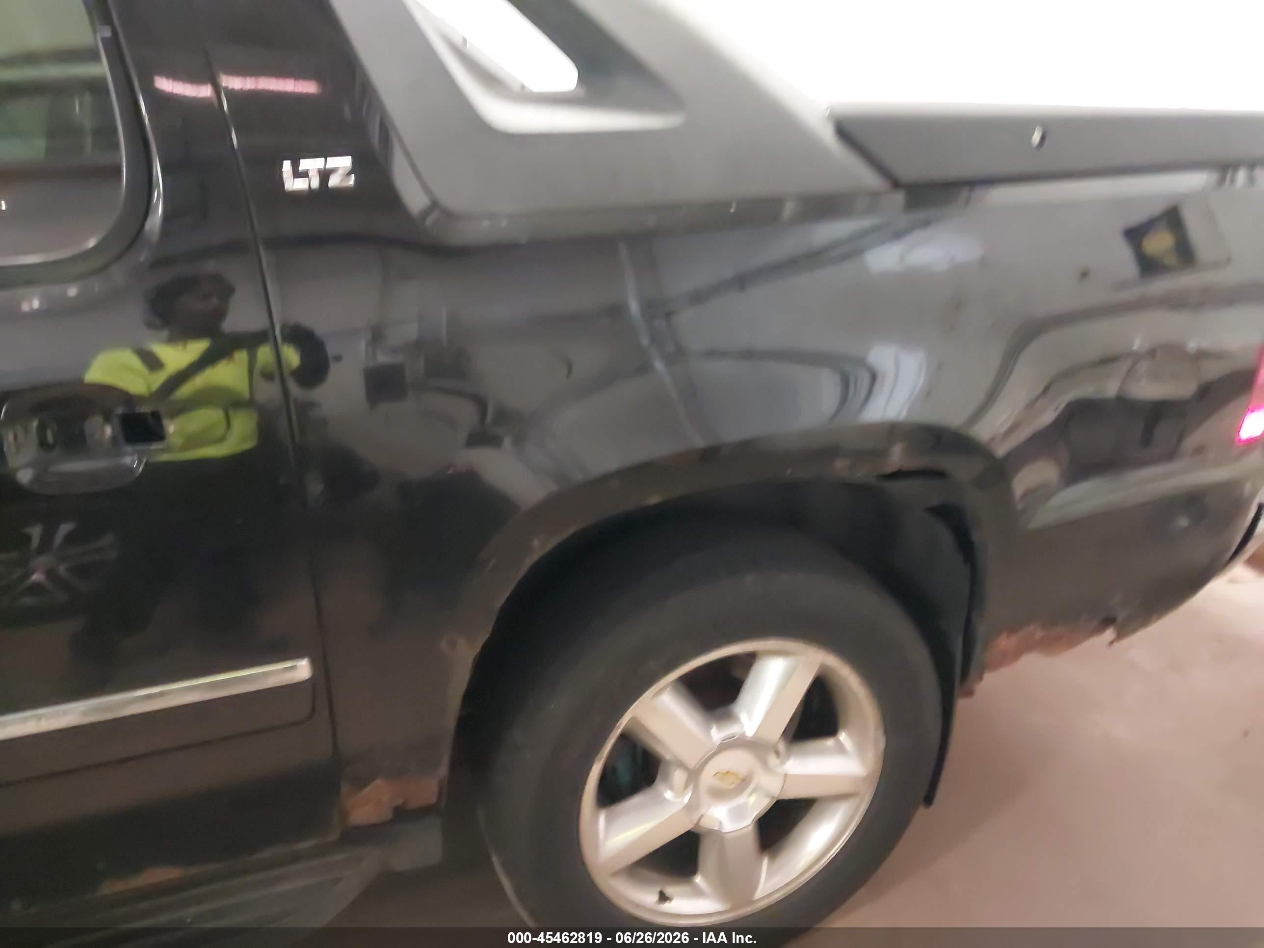 2011 Chevrolet Avalanche 1500 Ltz Black vin: 3GNTKGE37BG140359
