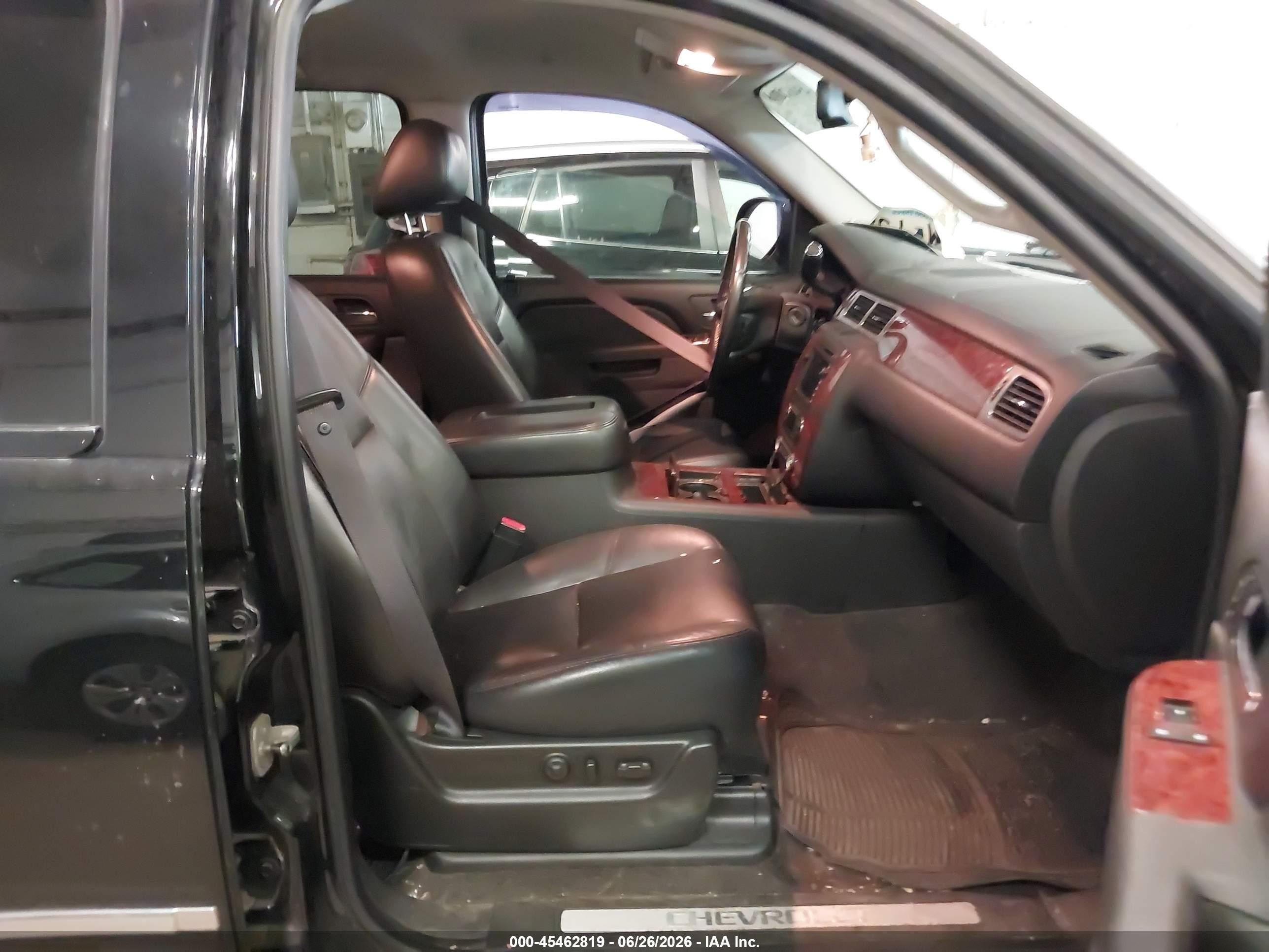 2011 Chevrolet Avalanche 1500 Ltz Black vin: 3GNTKGE37BG140359