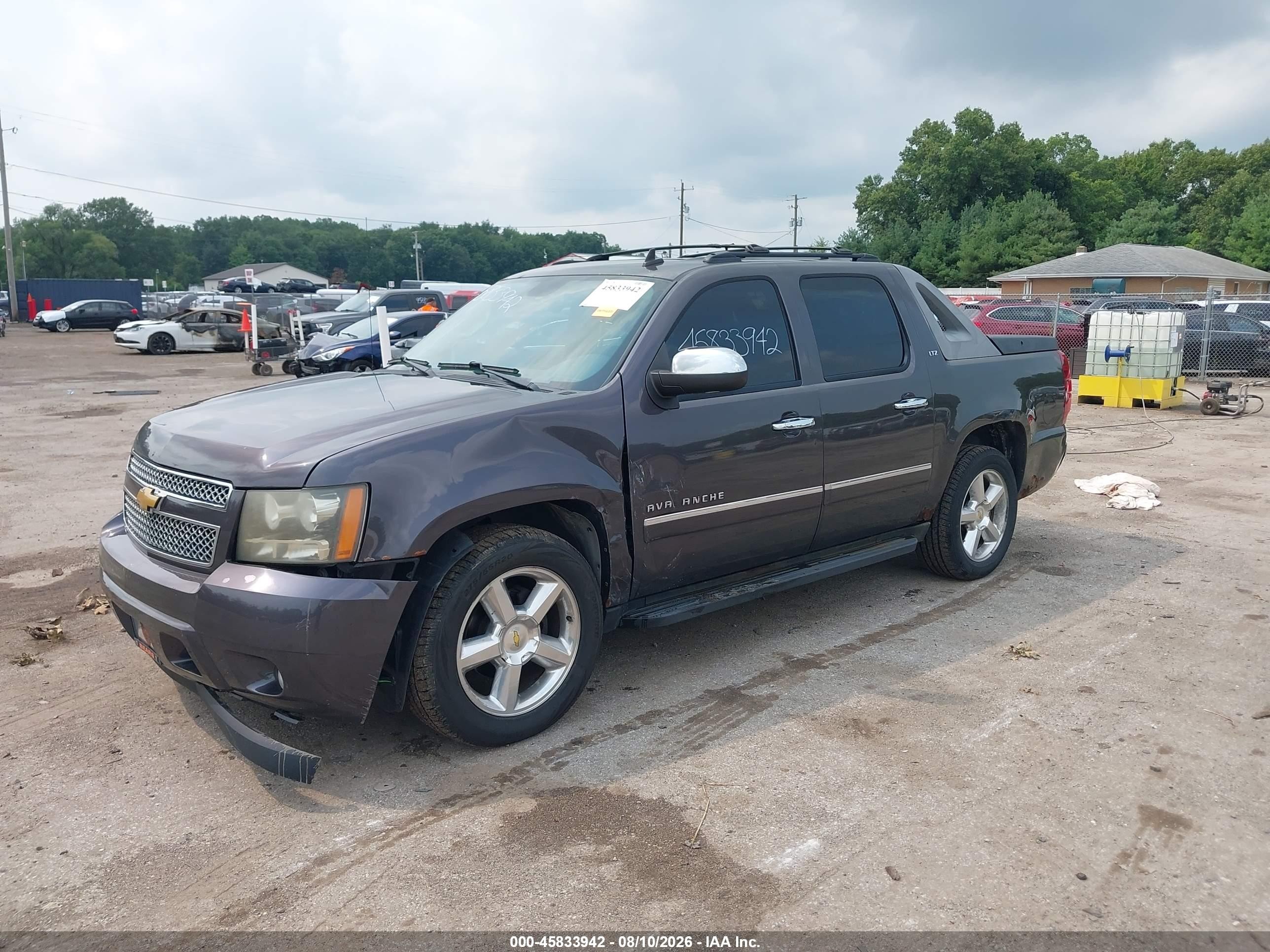 2011 Chevrolet Avalanche 1500 Ltz Gray vin: 3GNTKGE38BG308025